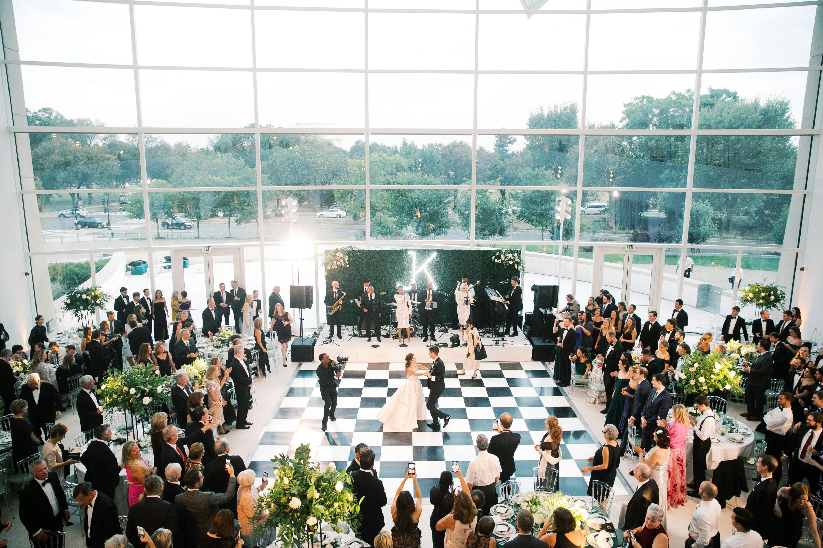Featured photo from Anne Kelley Events