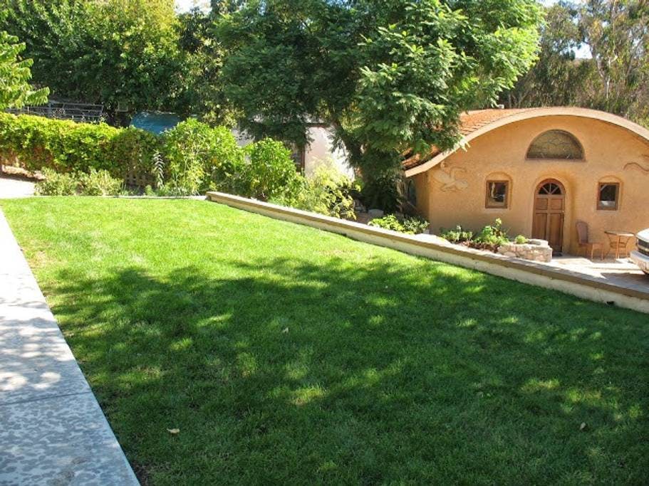 Featured photo from SeaBreeze Organic Farm