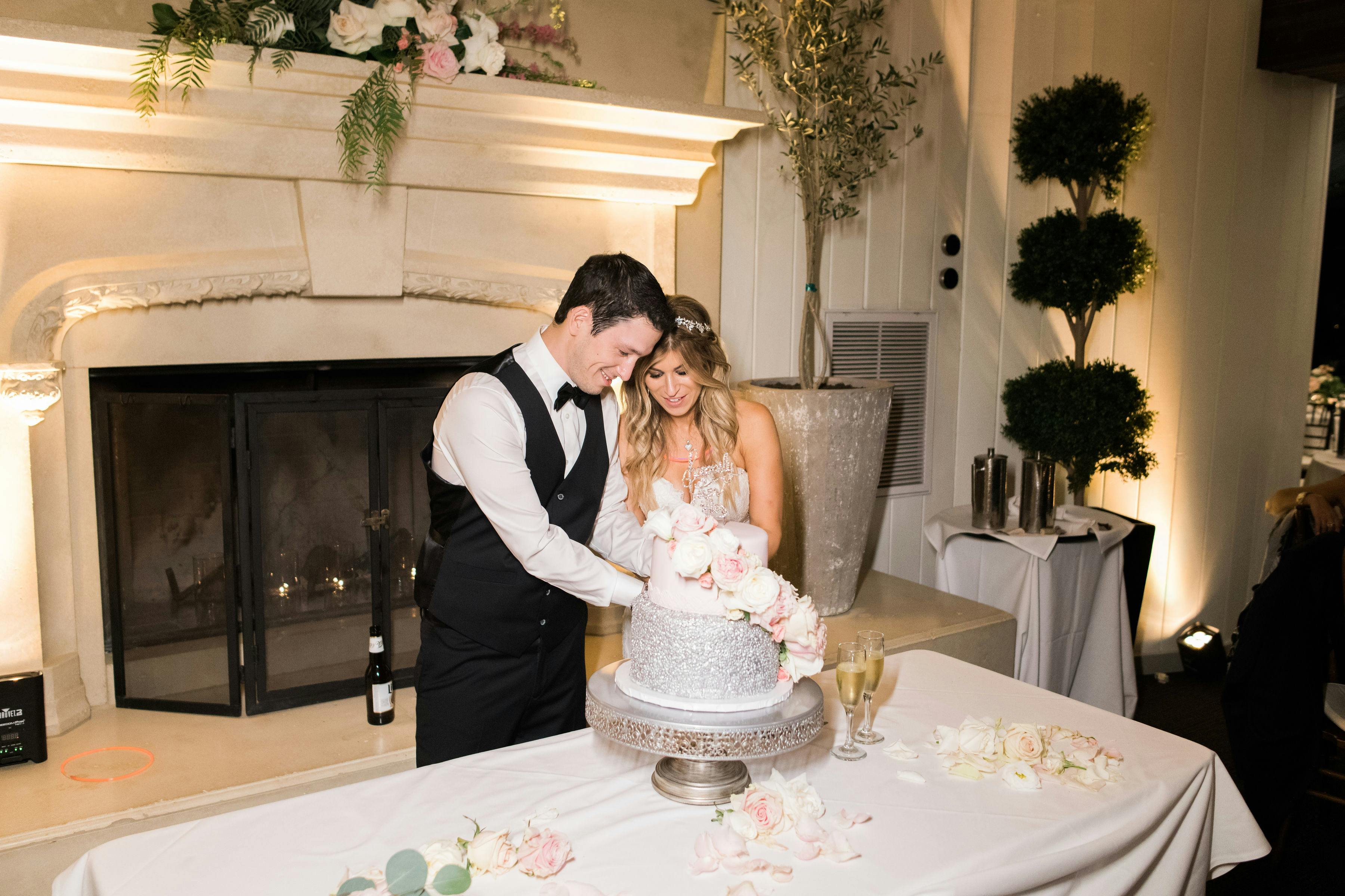 Featured photo from Sweet Art Bake Shop