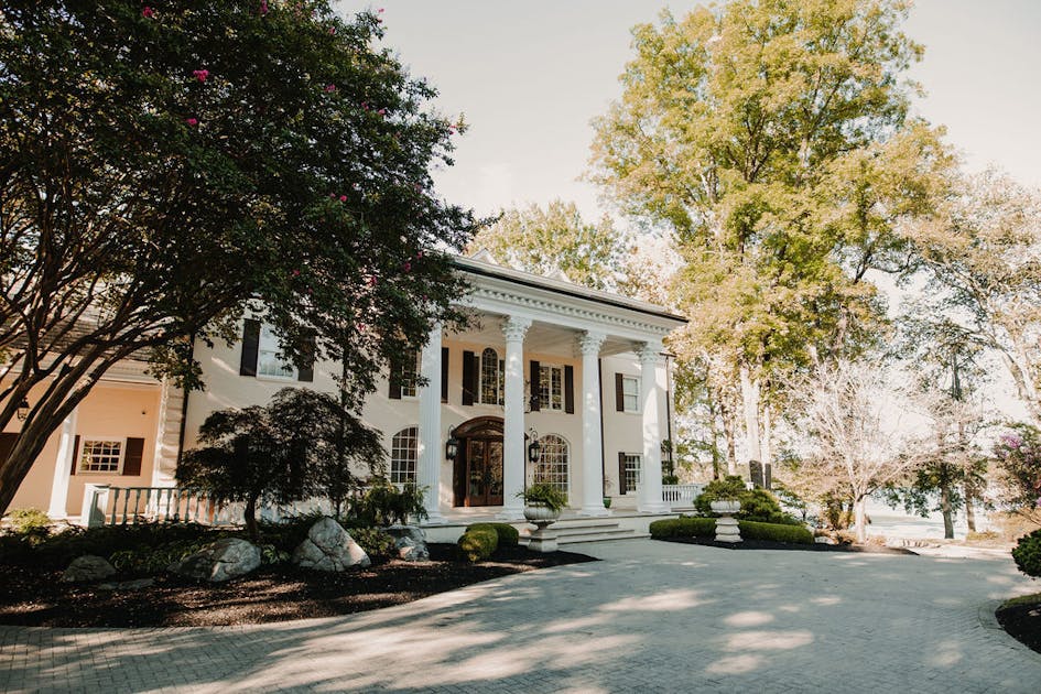 Rustic Rock Wedding Venue