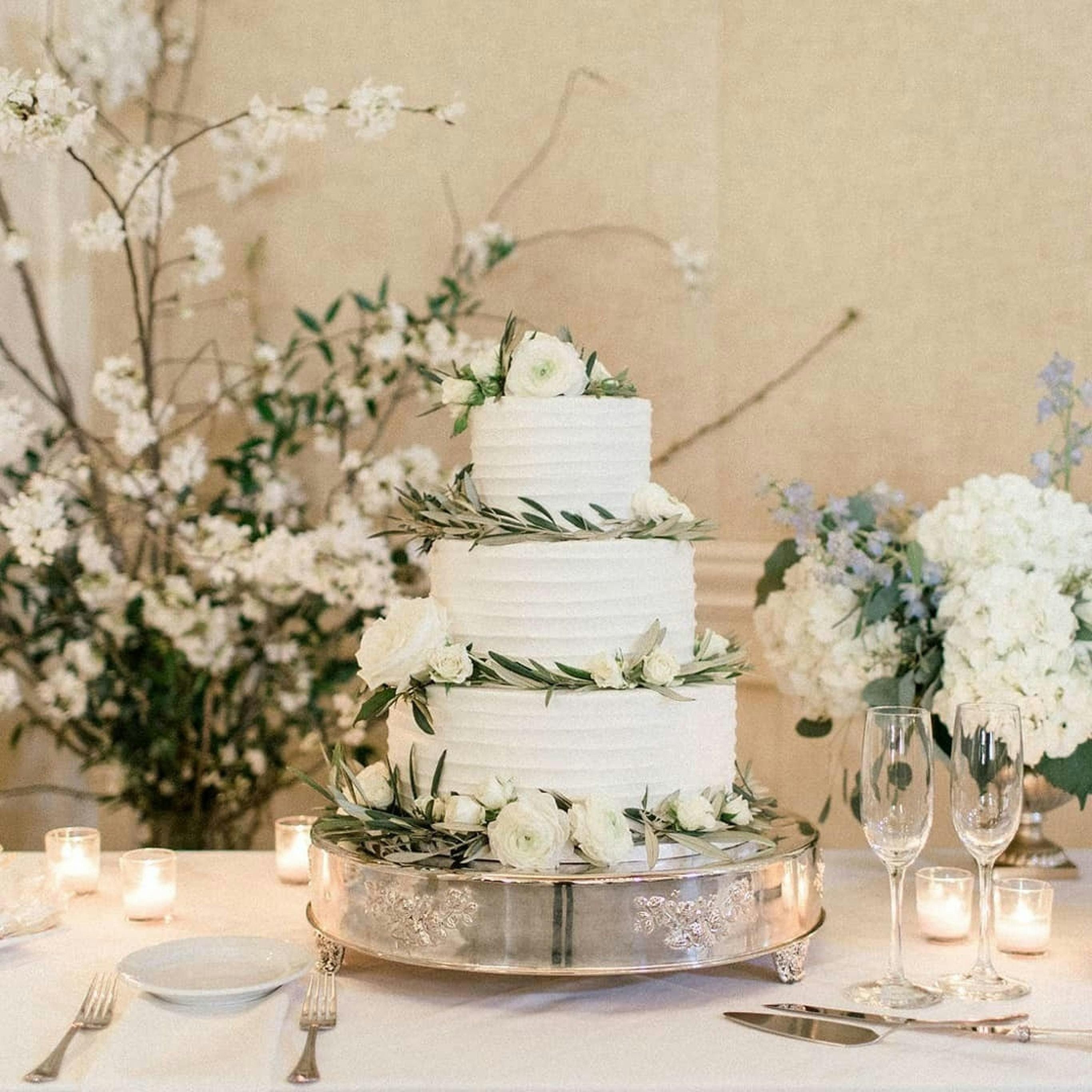 Featured photo from Anik Flowers