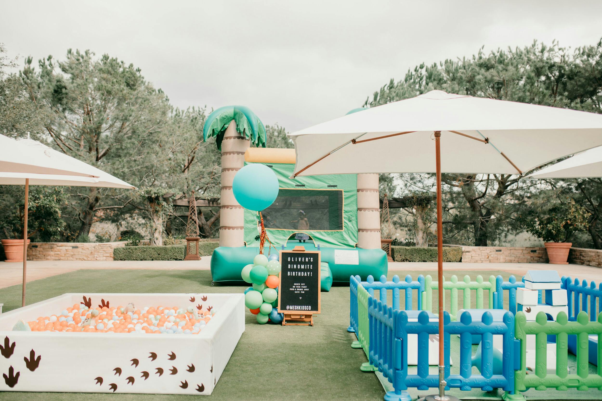 Featured photo from Emily Kate Events