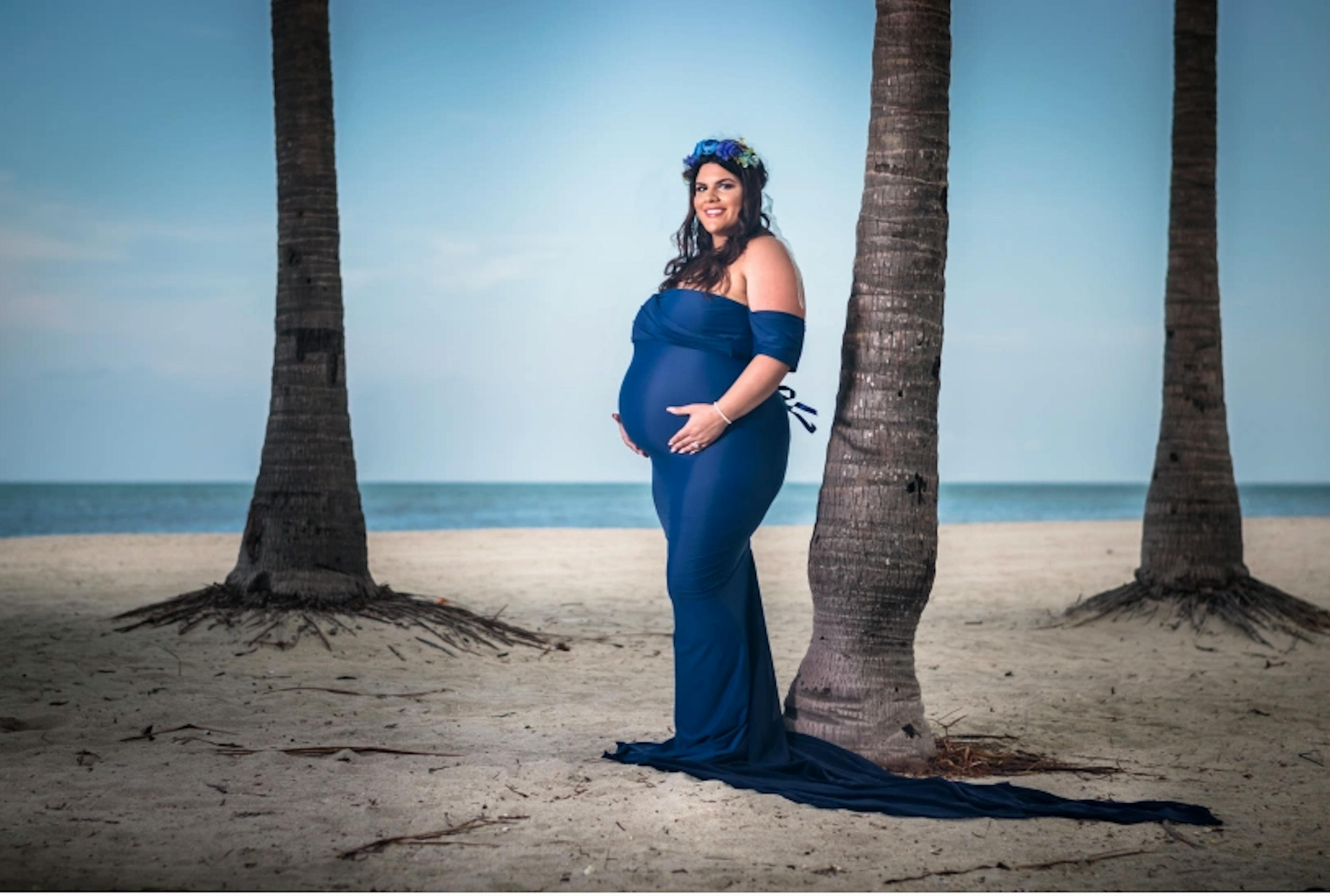 Cover photo of First Photo Design