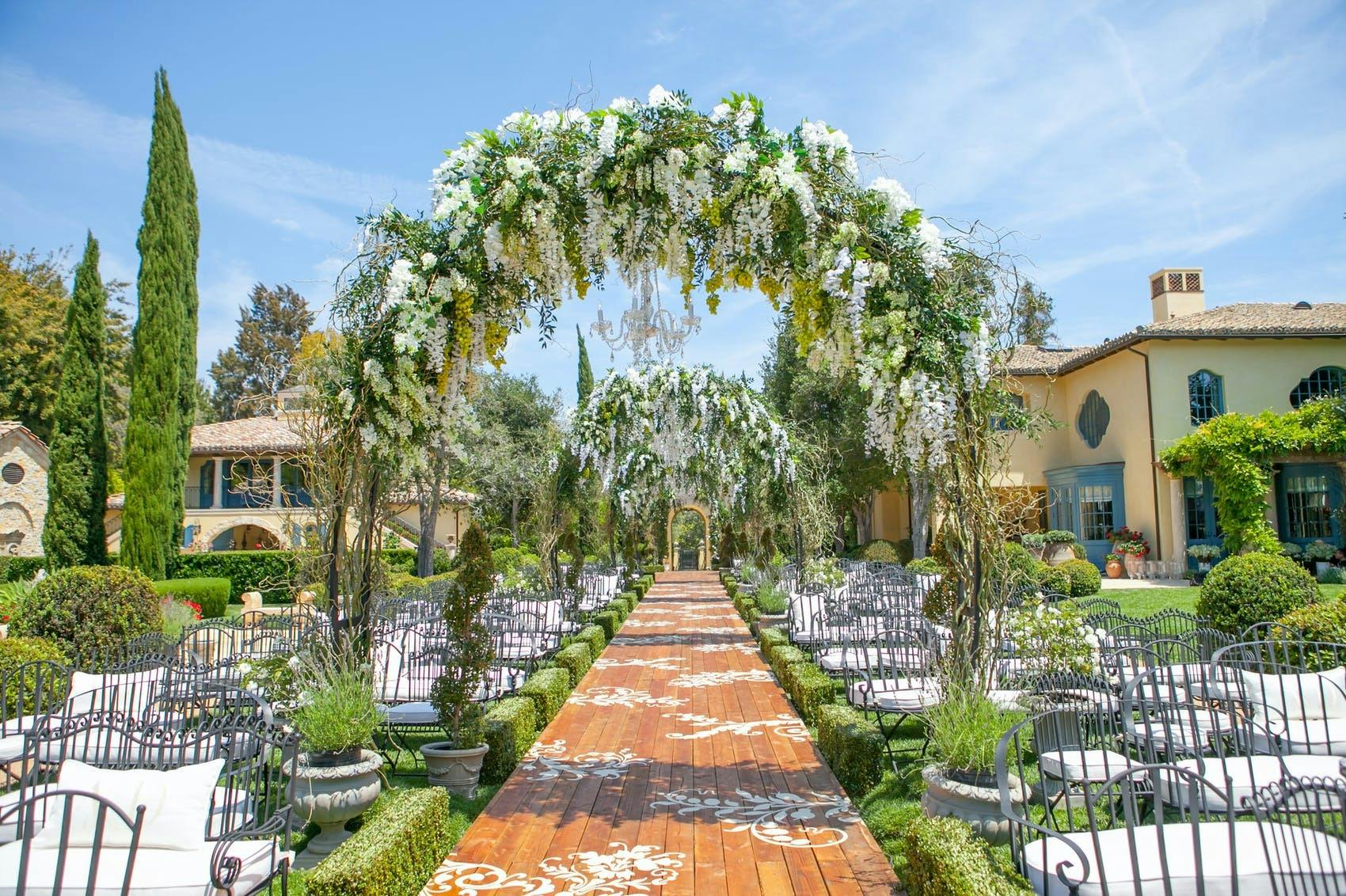Featured photo from Ed Libby Events