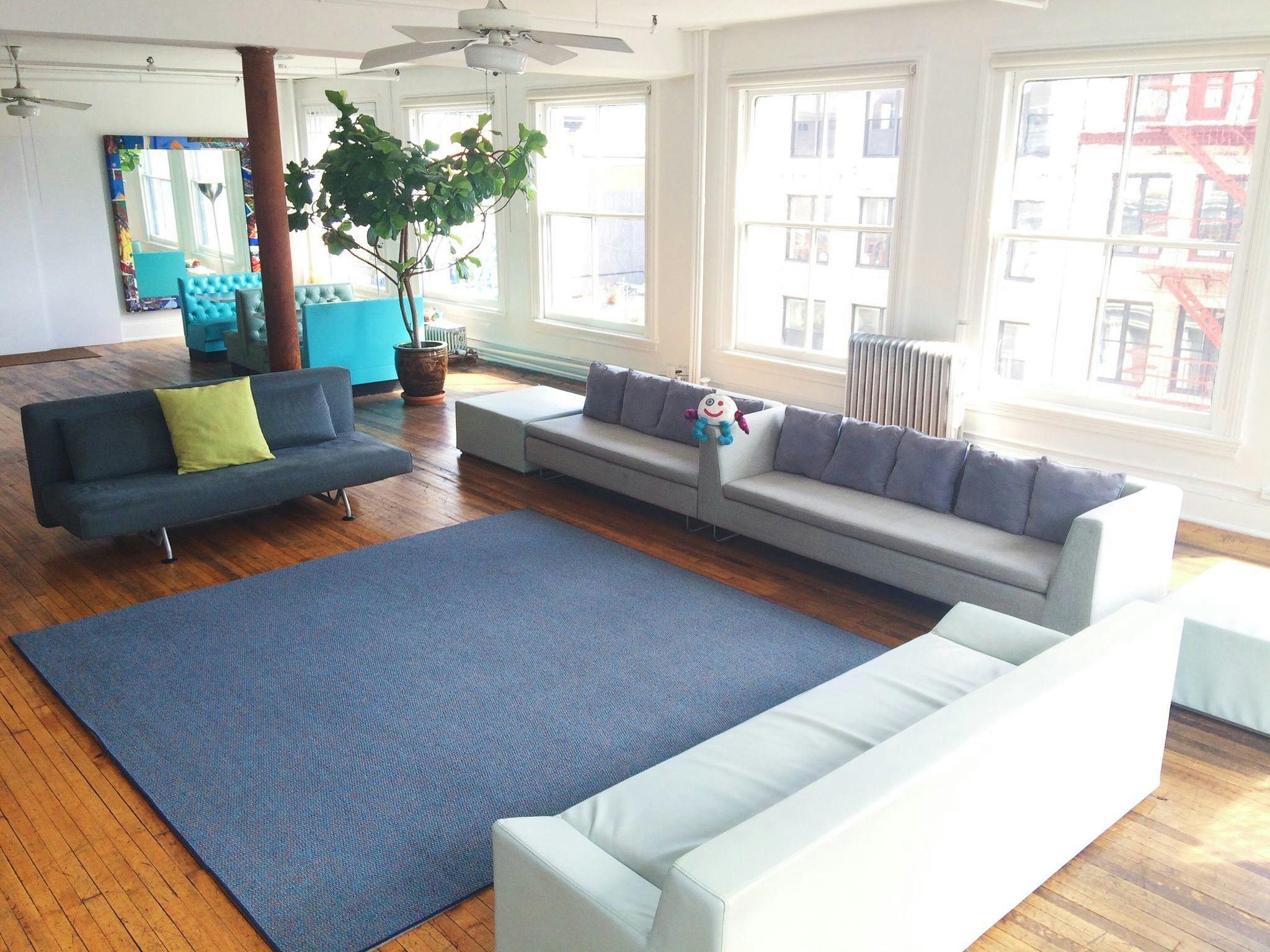 Featured photo from SoHoSoleil