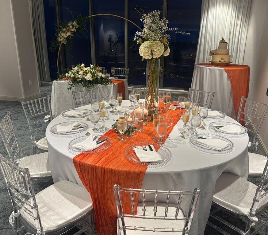 Featured photo from Courtyard Miami Coconut Grove