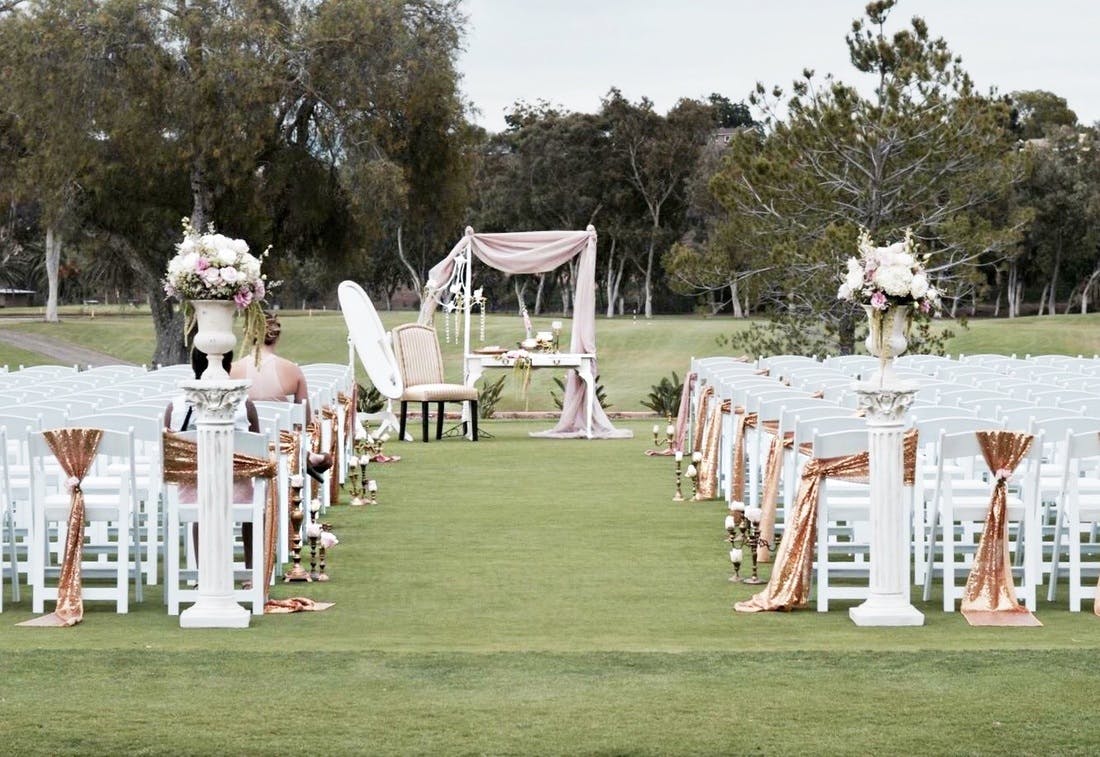 Featured photo from Dapper Vintage Rentals