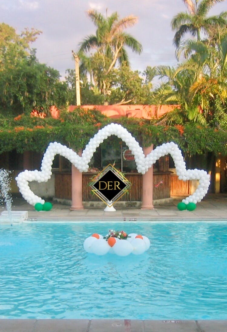 Featured photo from Delux Events Rentals