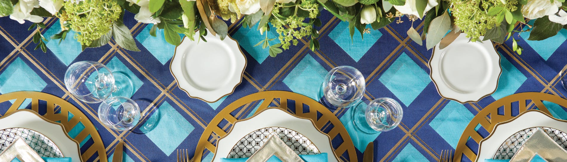 Featured photo from Lendable Linens