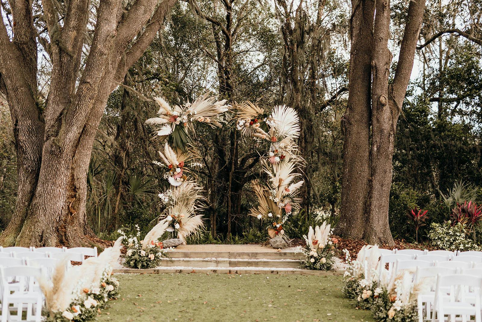 Featured photo from Alexa Kritis Events
