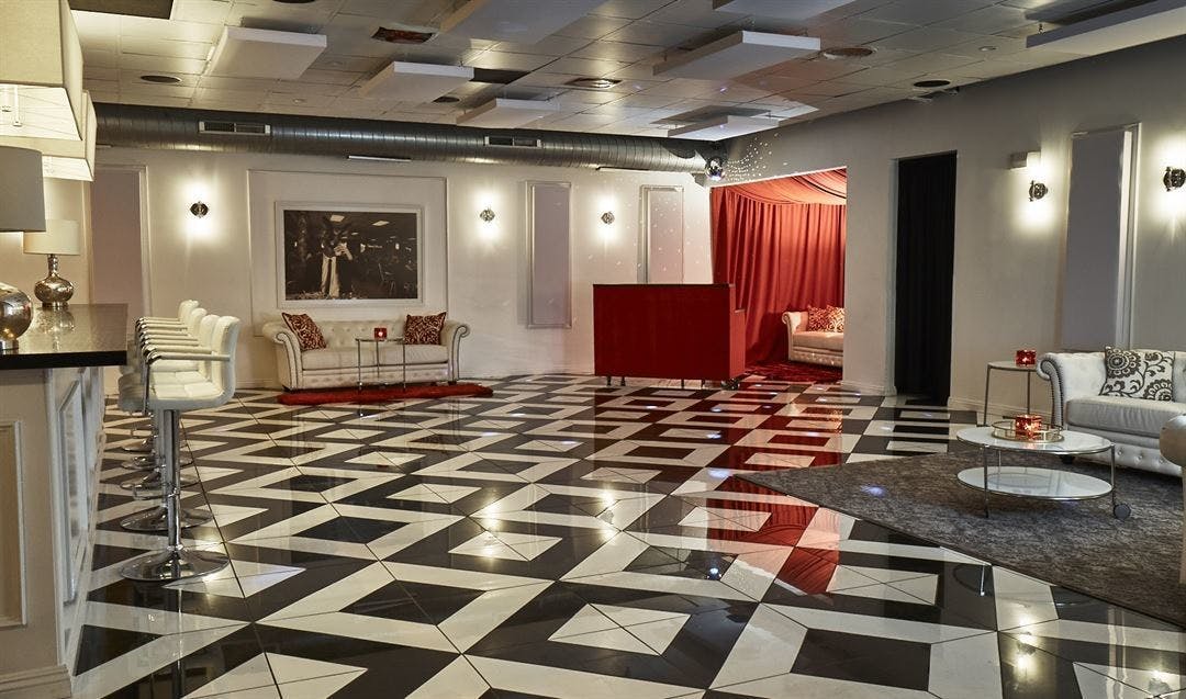 Featured photo from The Lincoln Speakeasy