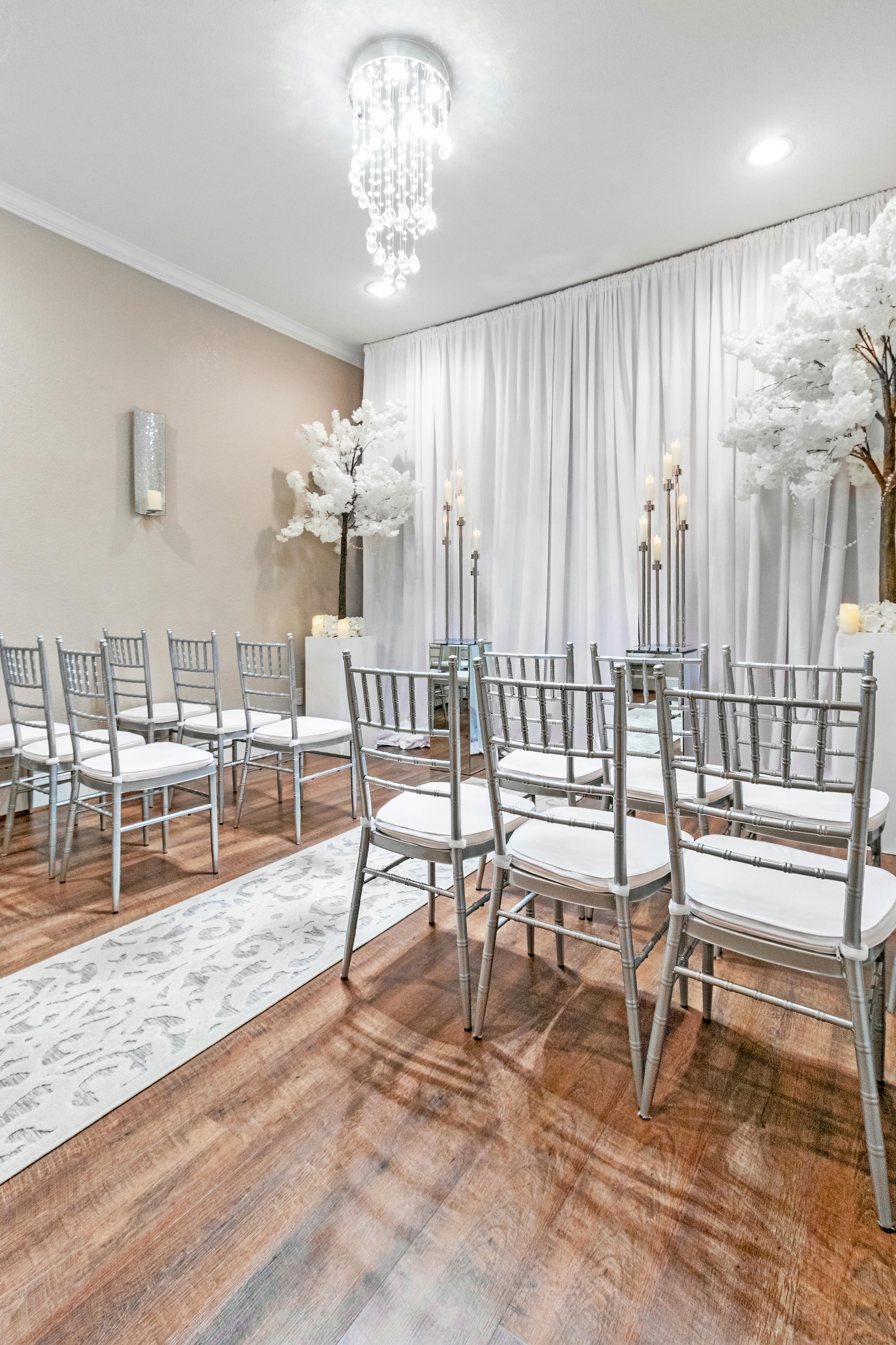 Featured photo from Imperial Luxe
