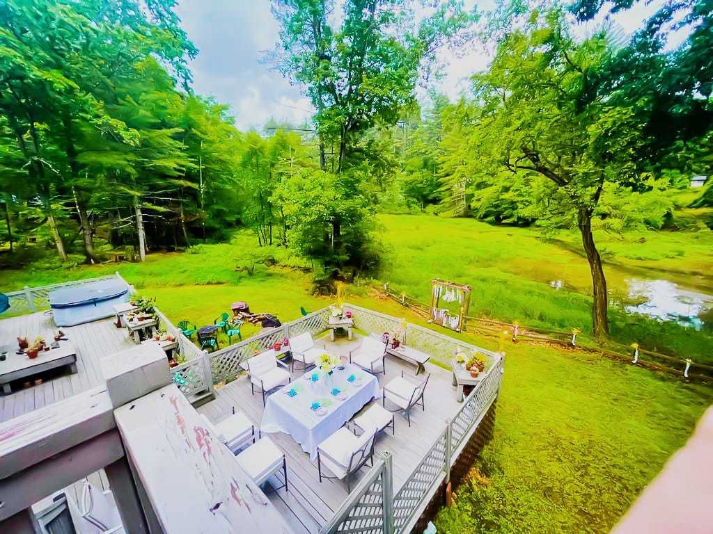 Featured photo from Riverview & The Lake House