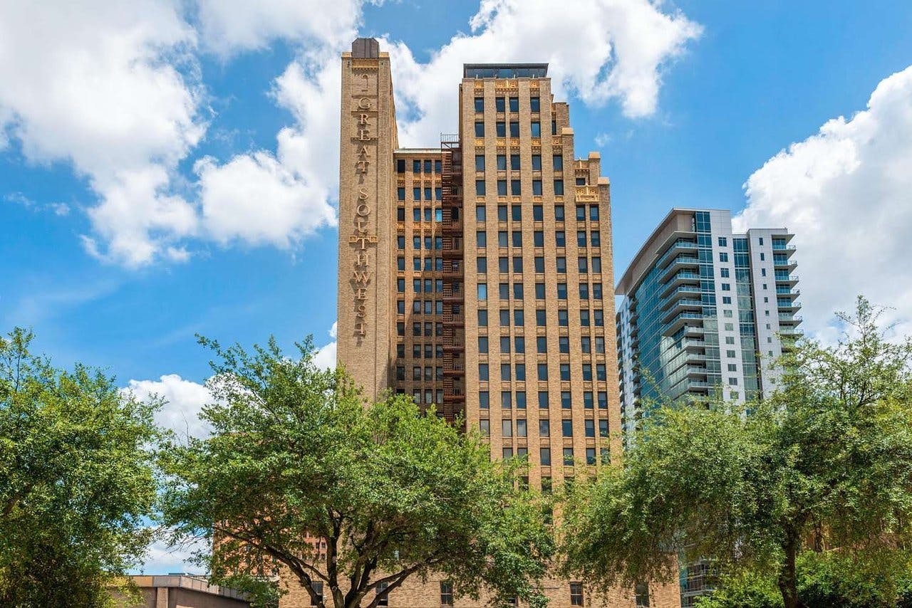 Featured photo from Cambria Hotel Houston Downtown Convention Center