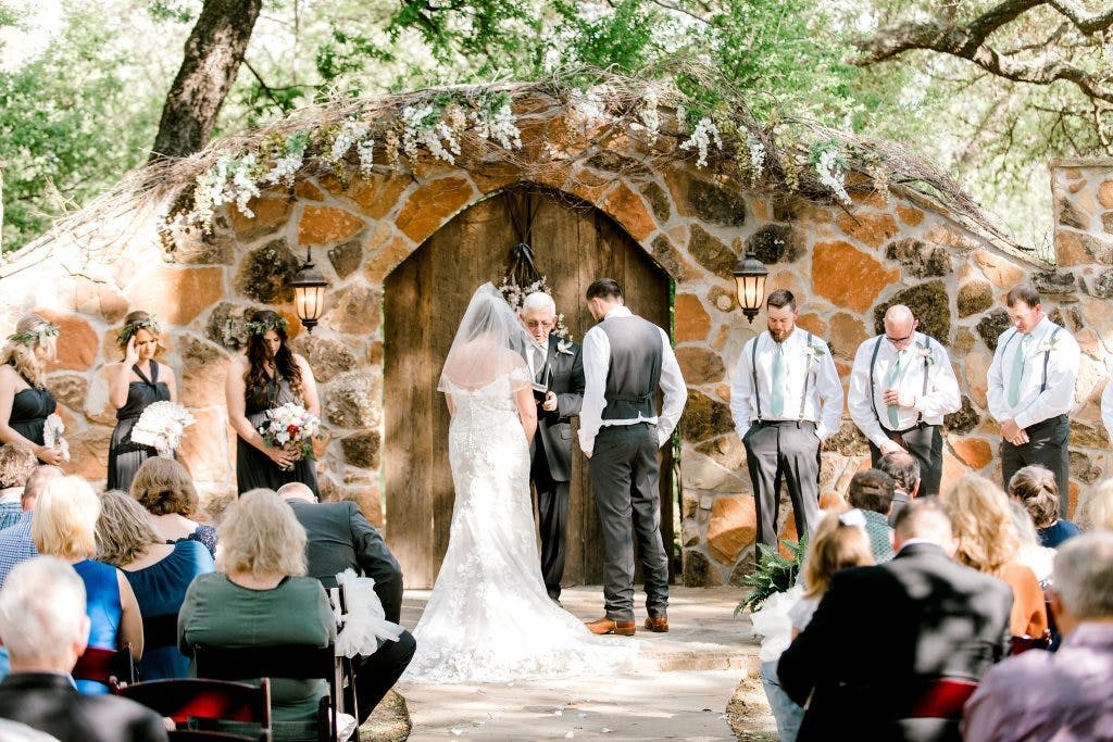 Featured photo from Dove Creek Wedding Venue