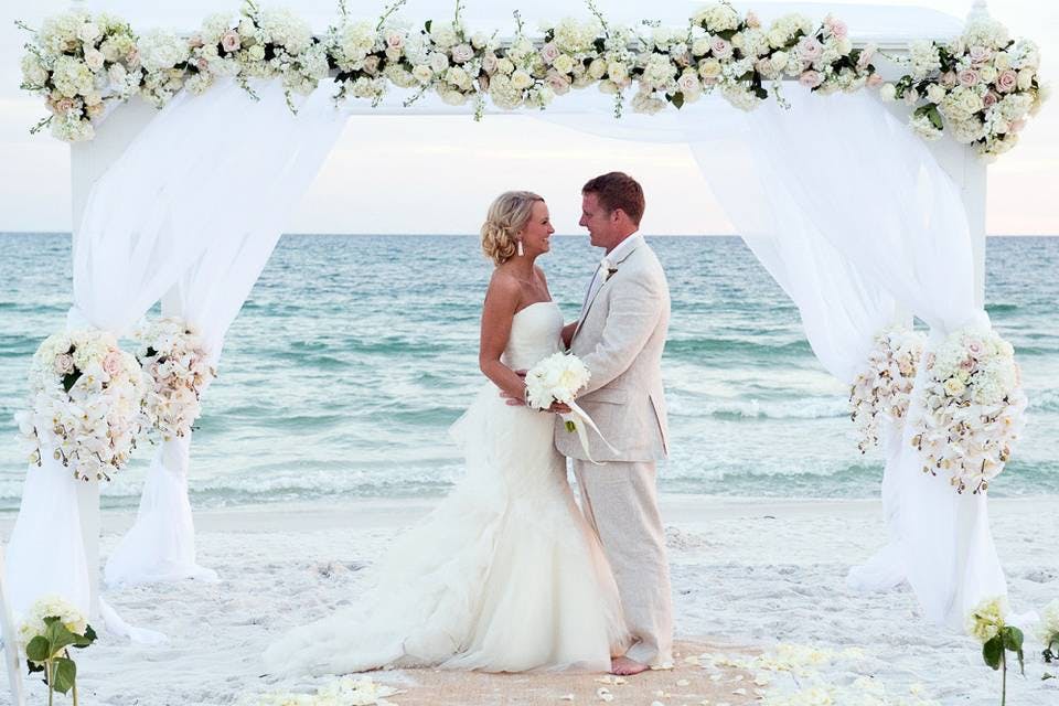 Featured photo from Alli Sims Weddings & Events