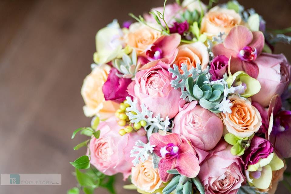 Featured photo from The Enchanted Florist