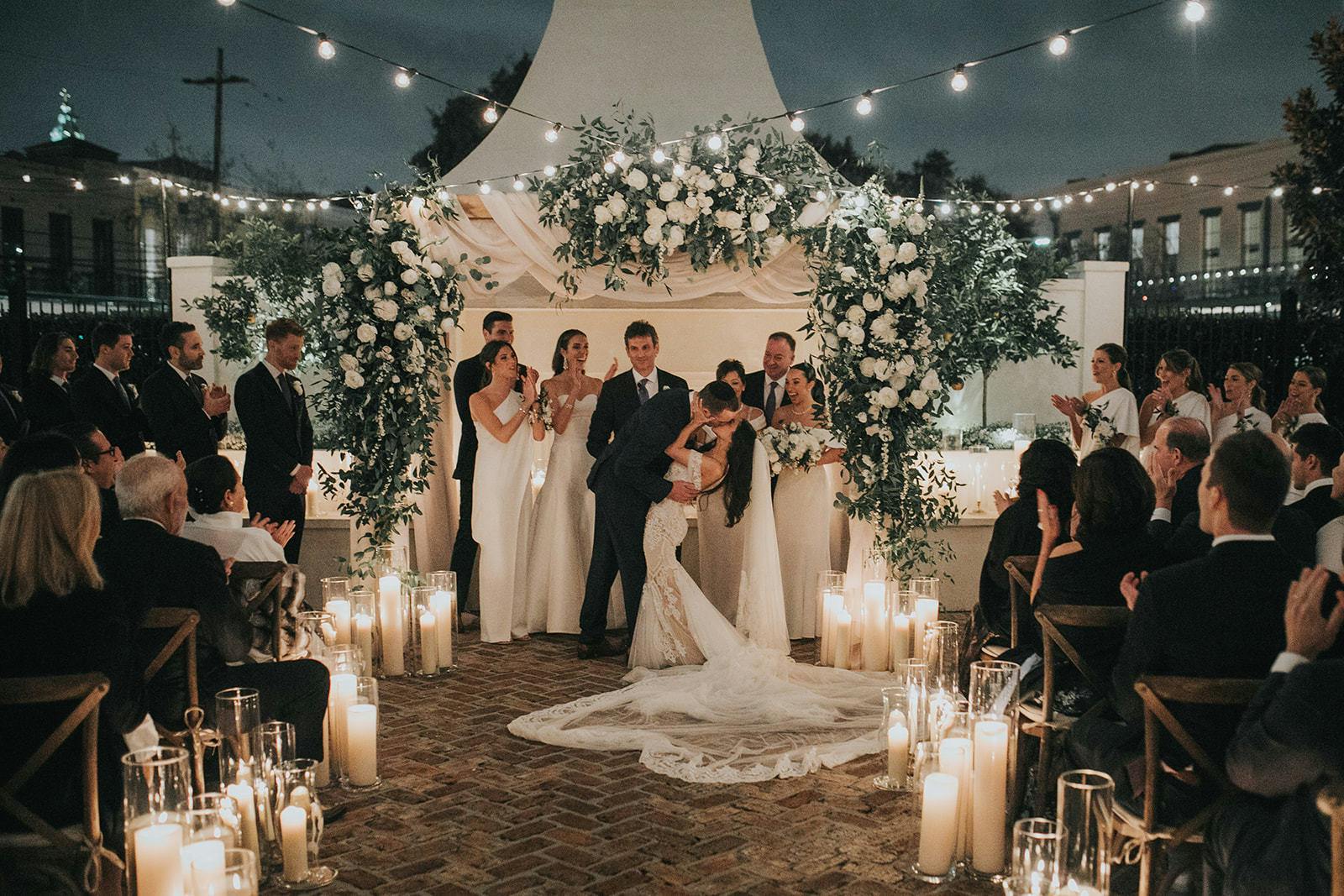 Featured image from Elyse Jennings Weddings