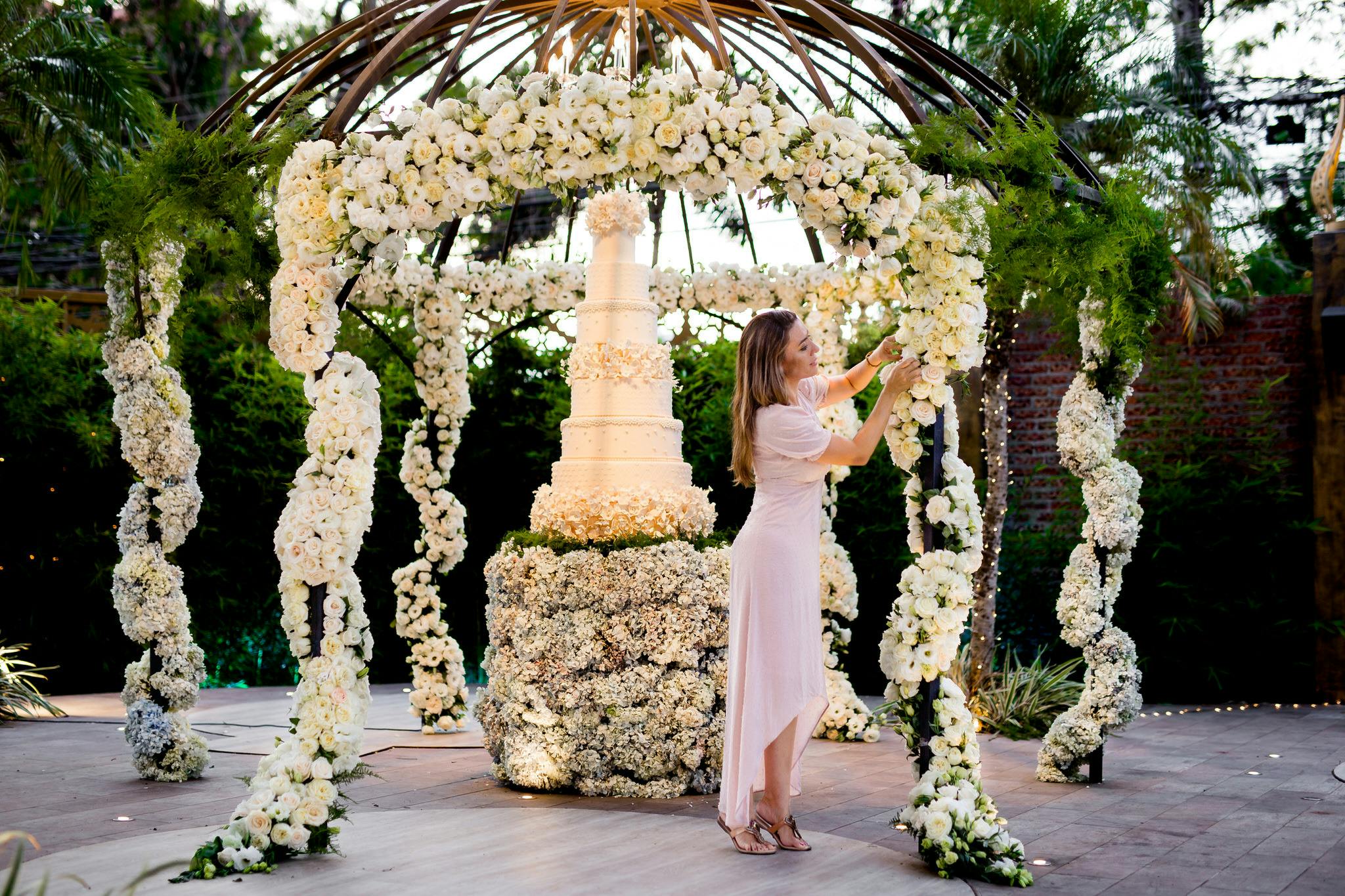 Cover photo of Claudia Chavez – Event Decor & Floral Design