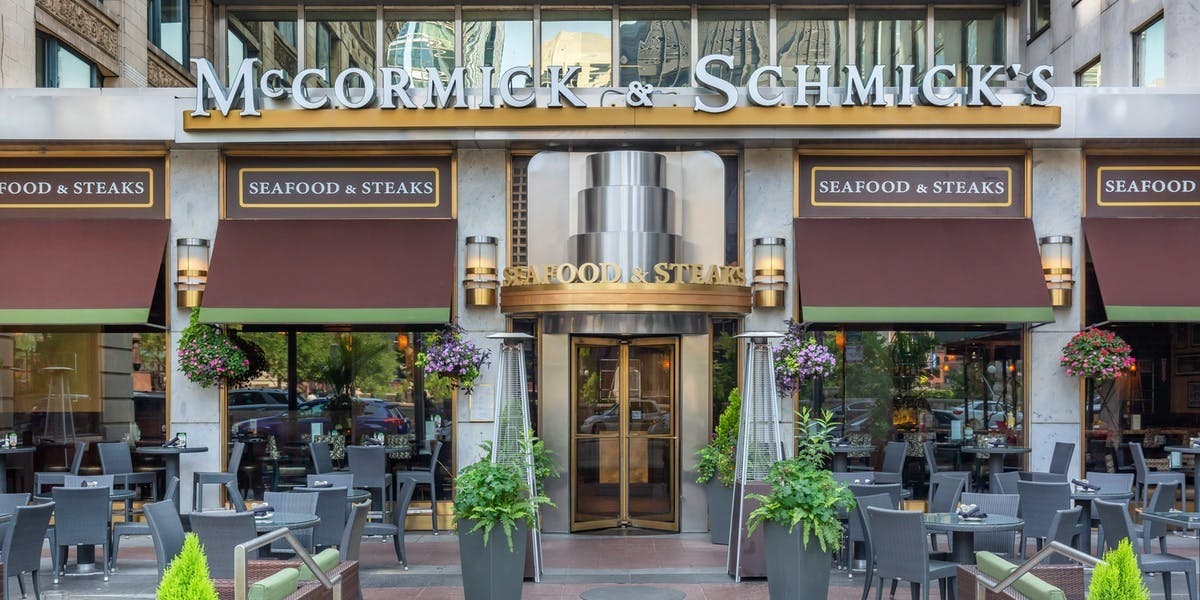 McCormick & Schmick's Seafood & Steaks Oak Brook Venue PartySlate