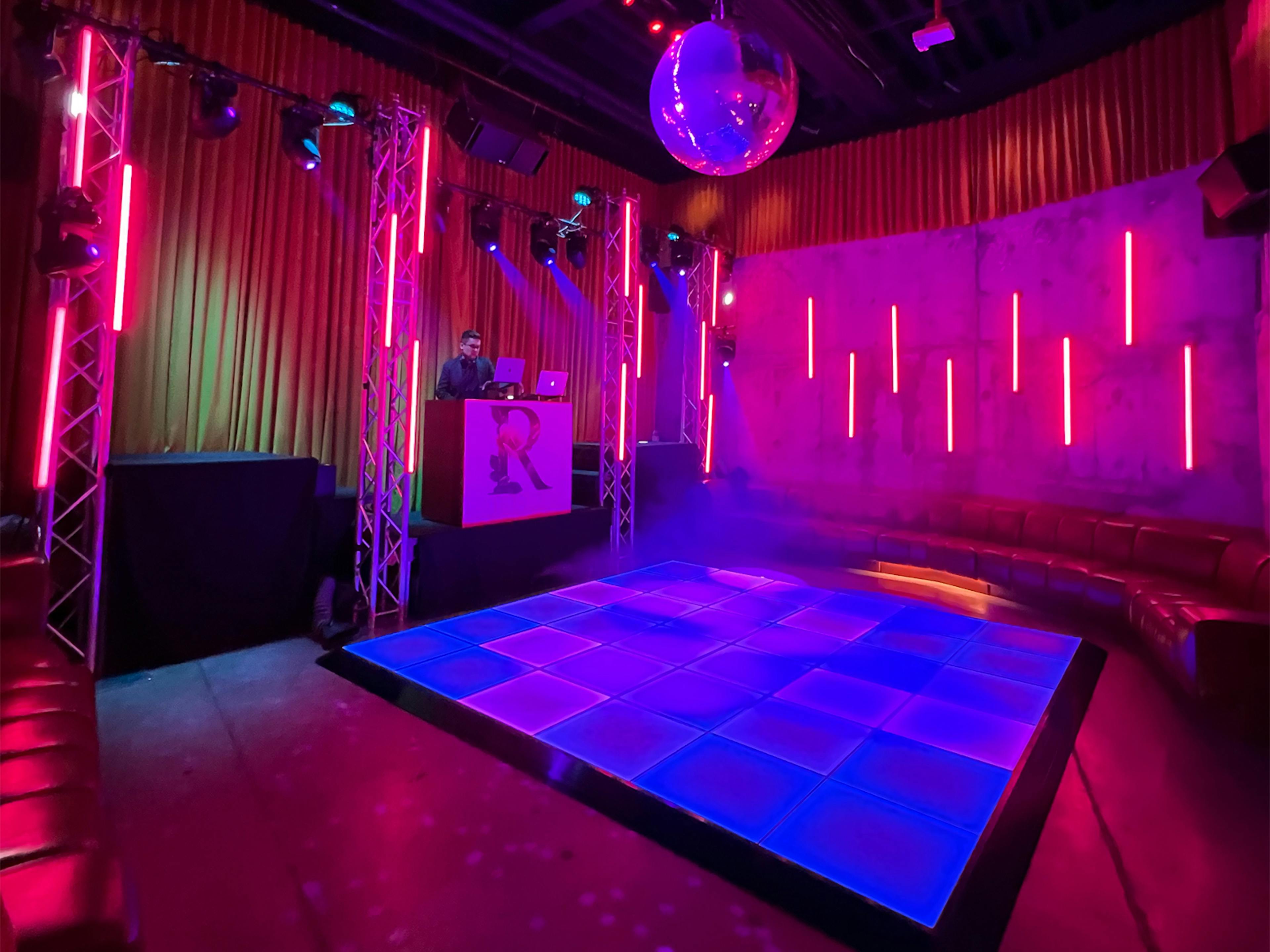 Cover photo of Distinctive Event Solutions