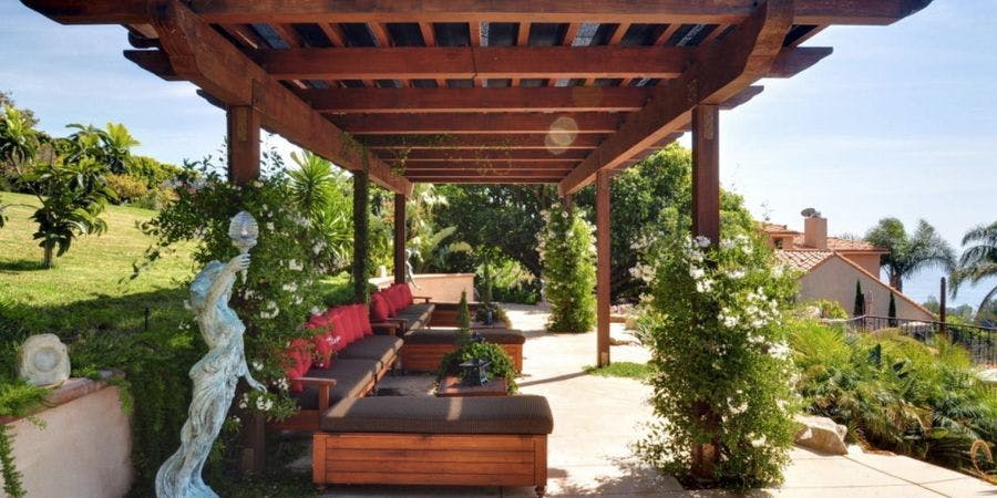 Featured photo from Malibu Villa Skyletta