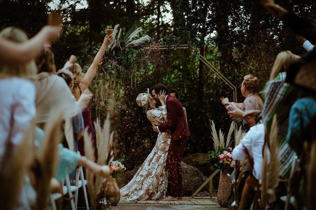Featured photo from Juniper Sisters Events