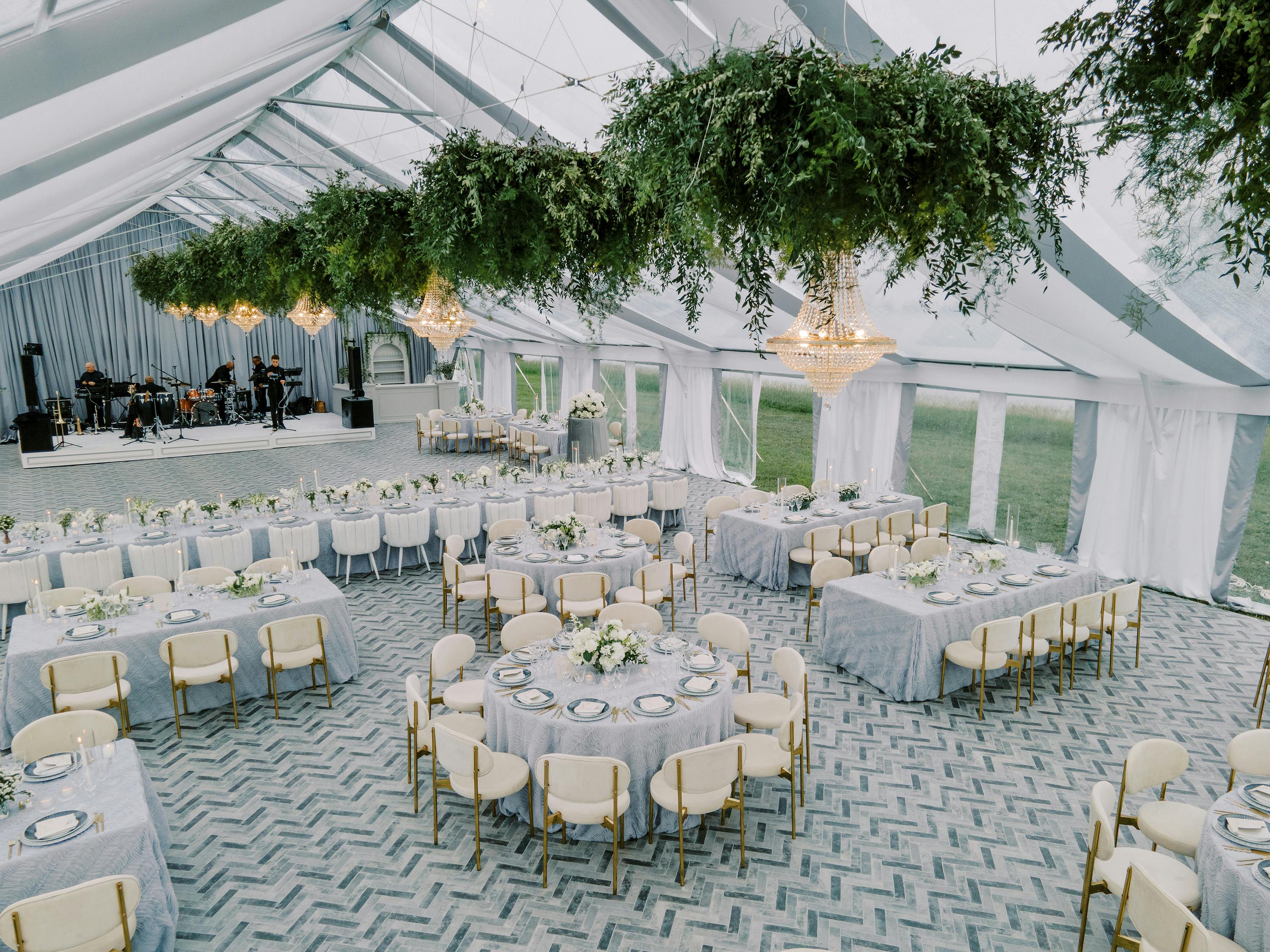 Featured photo from Vicki Grafton Photography