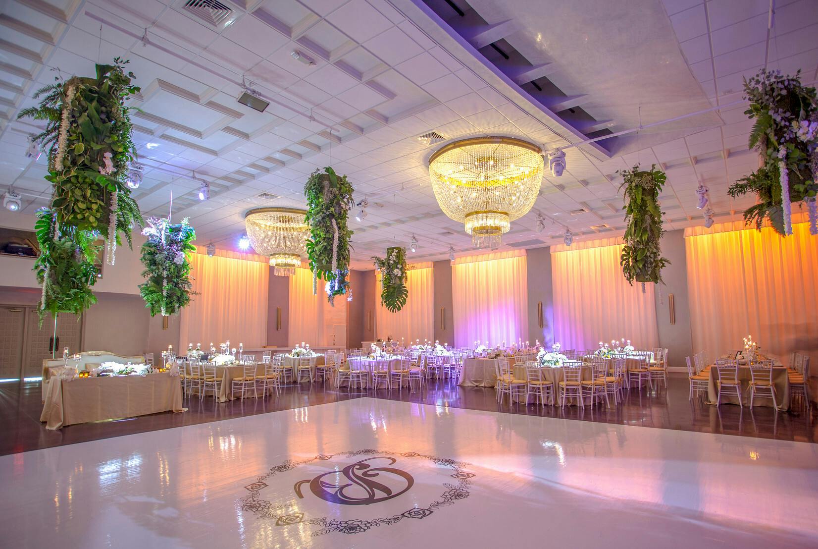 Featured photo from Emanuel Luxury Venue