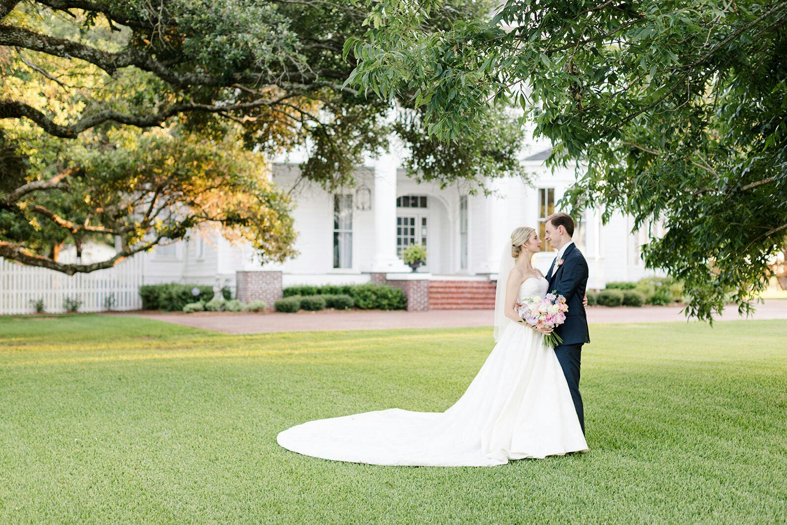 Featured photo from Jennifer Bradford Photography