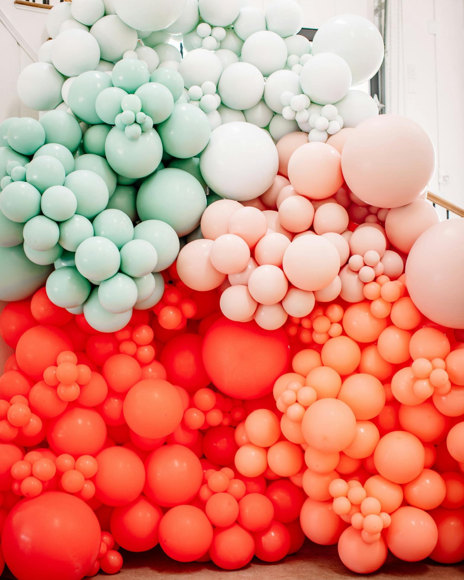 Featured photo from Bougie Balloon