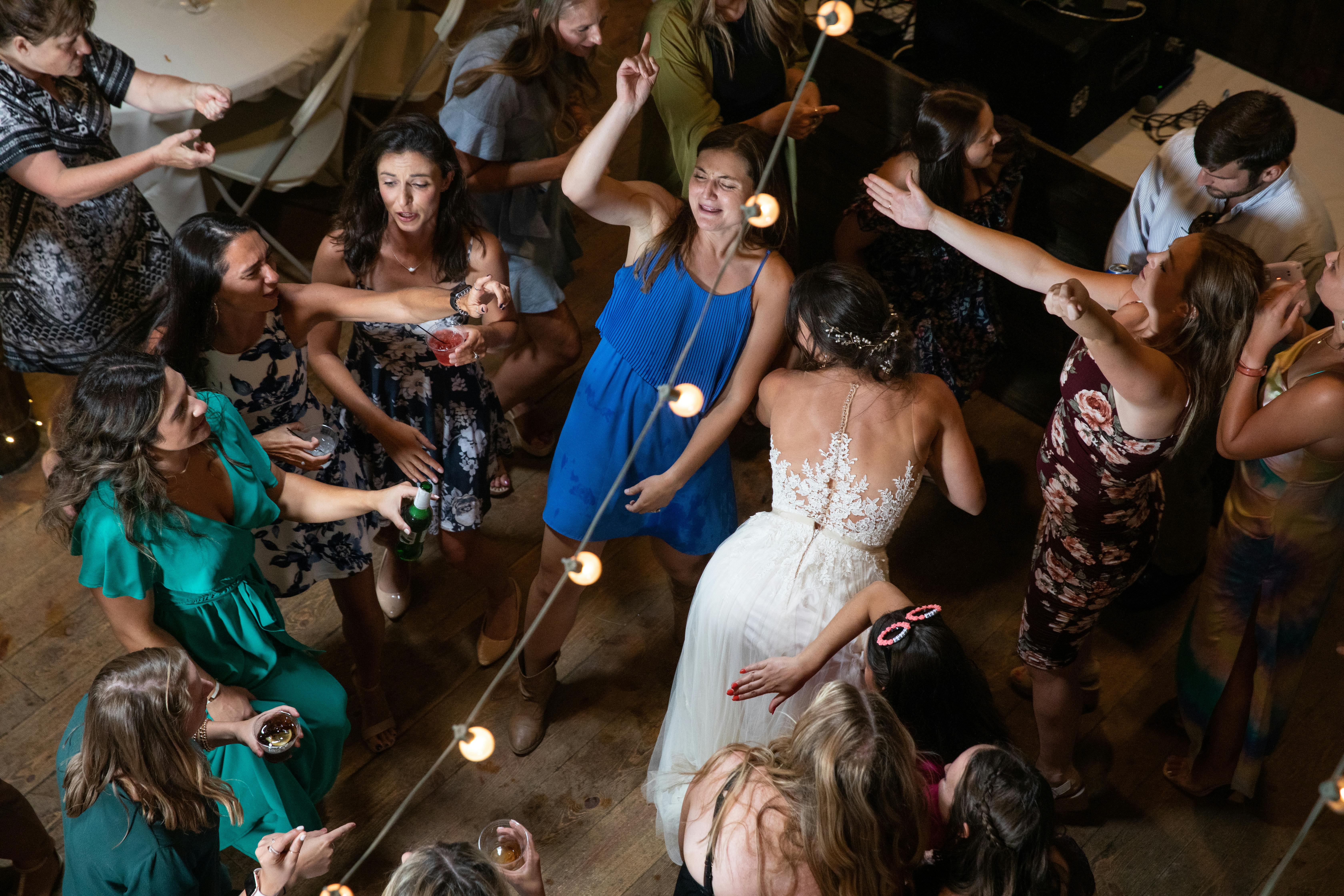 Featured photo from Hovey Entertainment