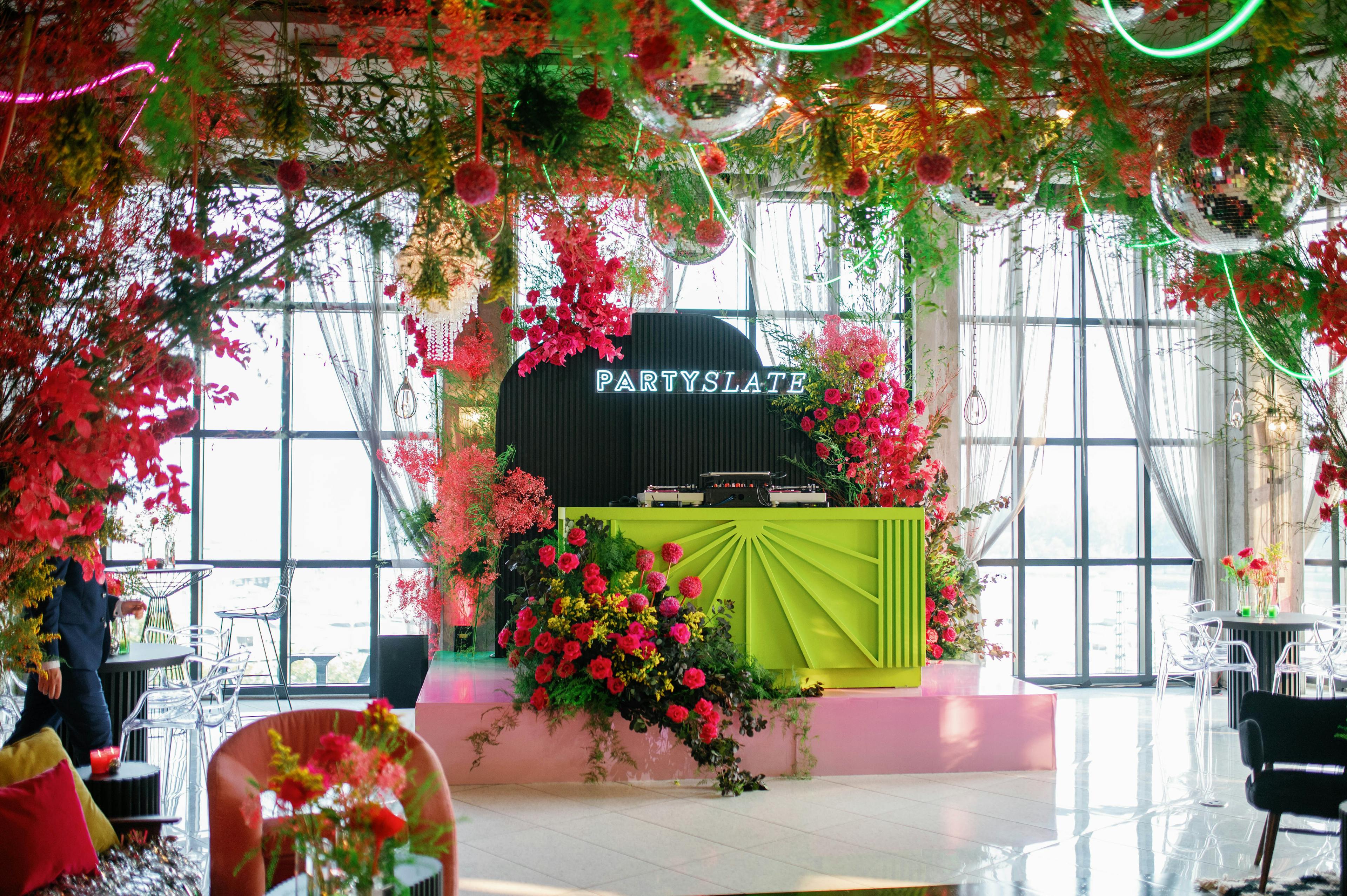 Cover photo of Distinctive Event Design