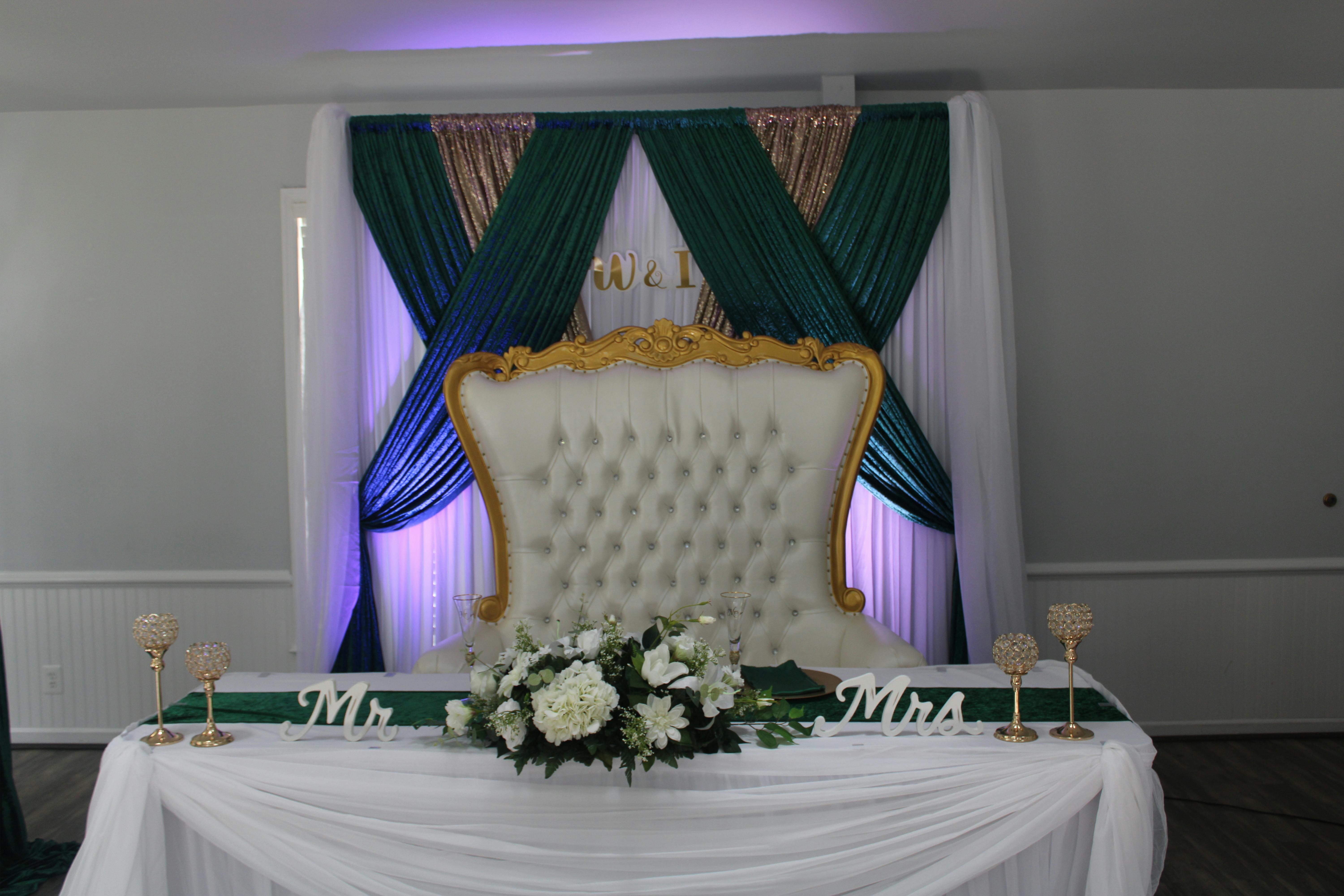 Featured photo from Etzy's Creations and Events LLC