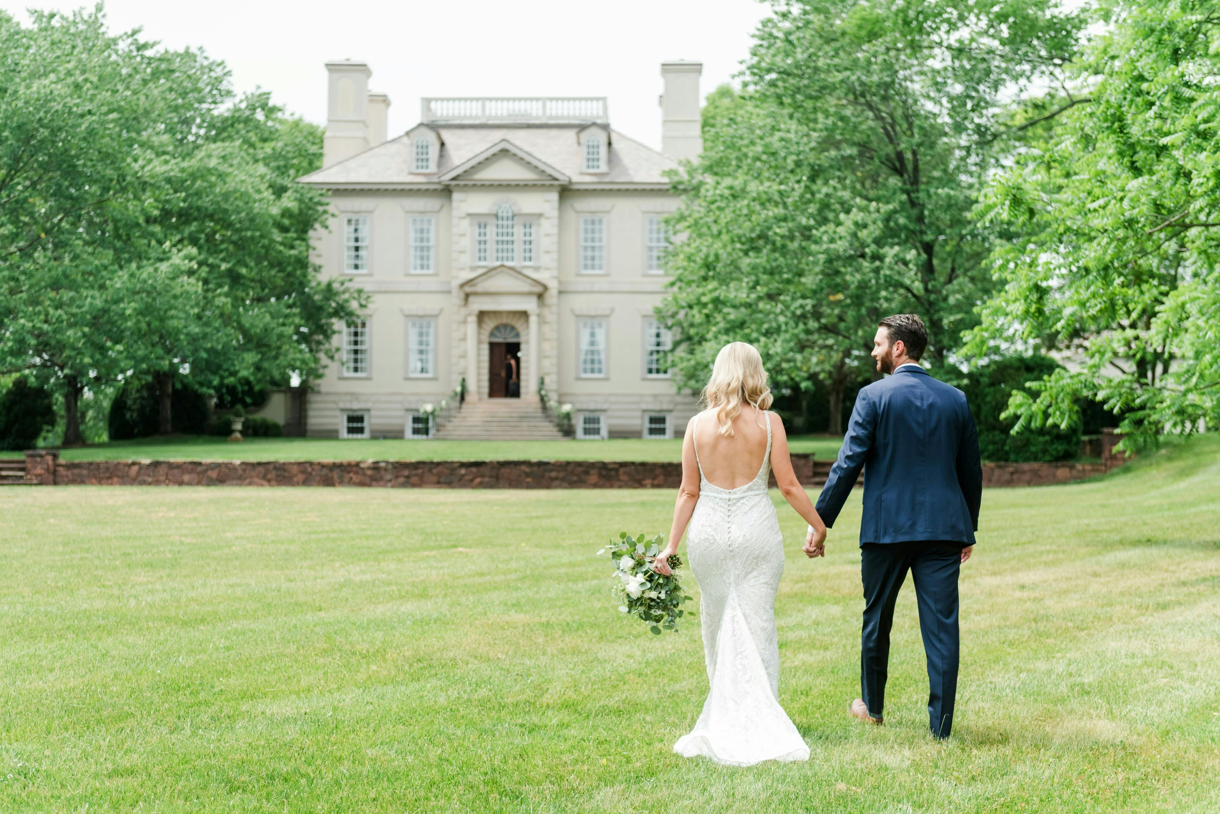 Featured photo from Chic Weddings & Events