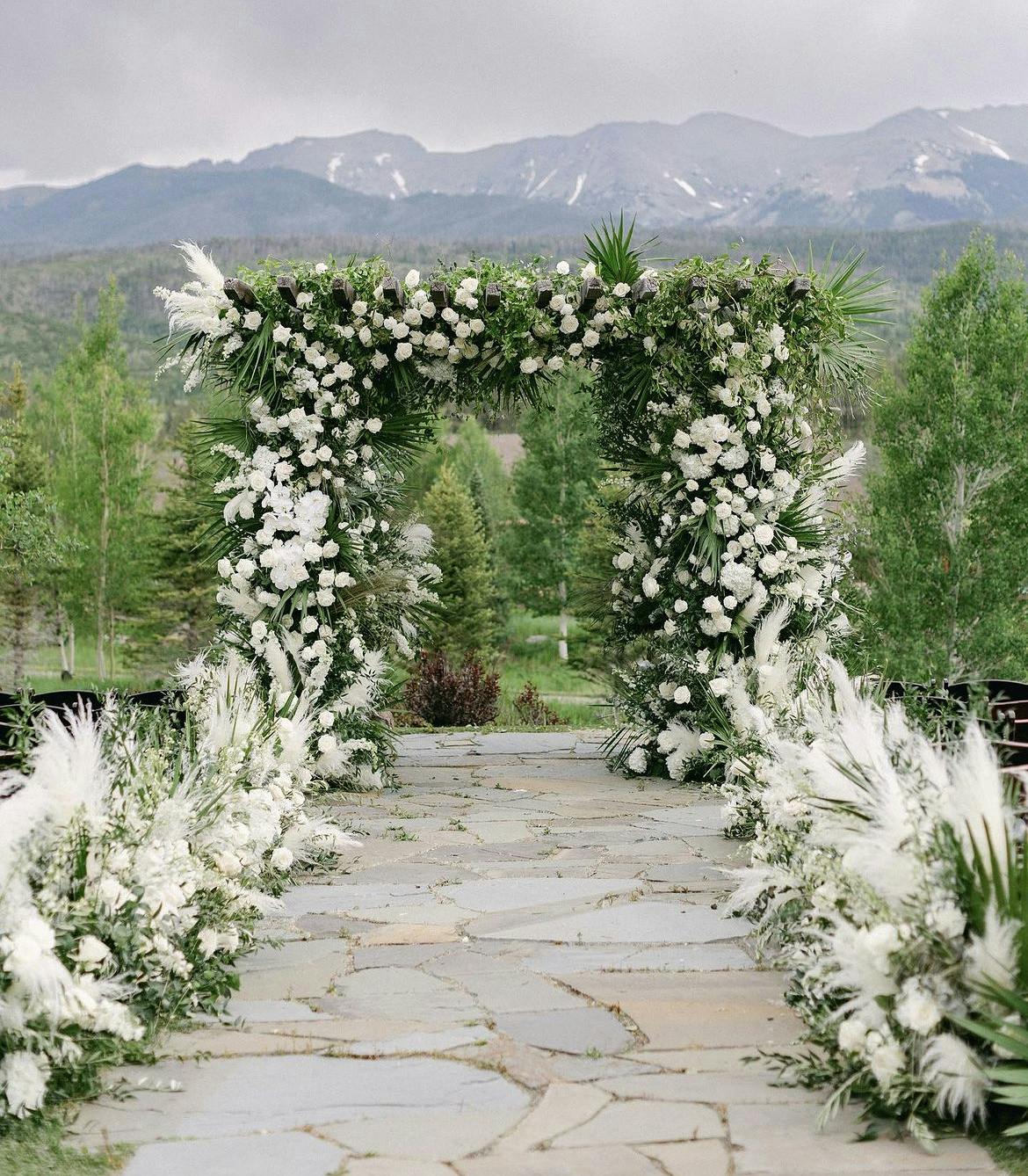Featured photo from Wandering Poppy Co.