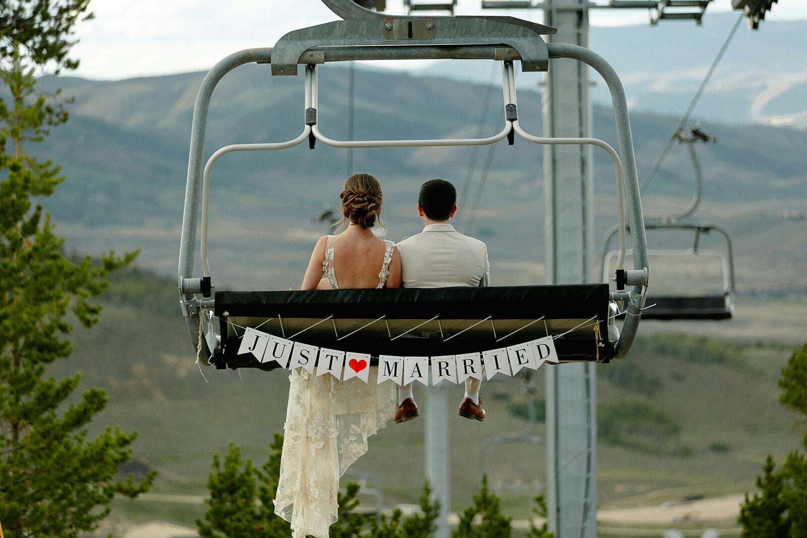 Featured photo from Mountainside Events LLC