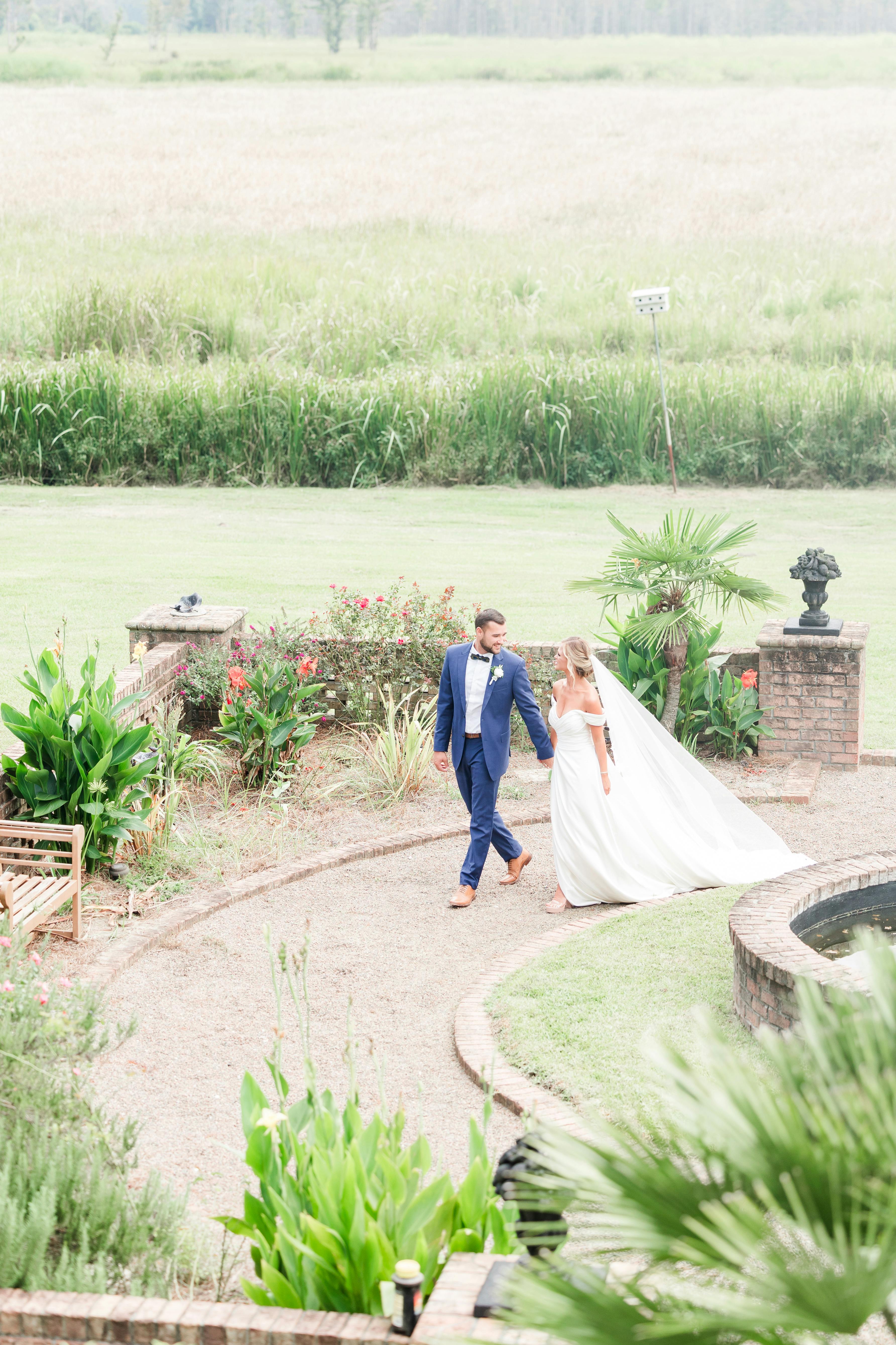 Featured photo from Hannah Ruth Photography