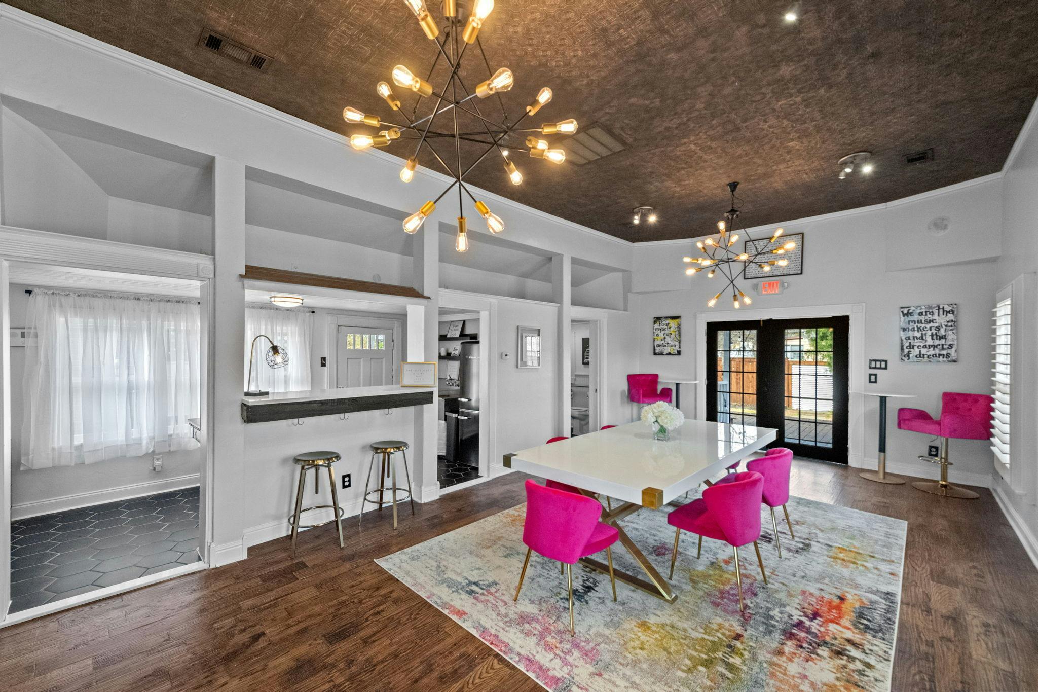 Featured photo from 139 Olive