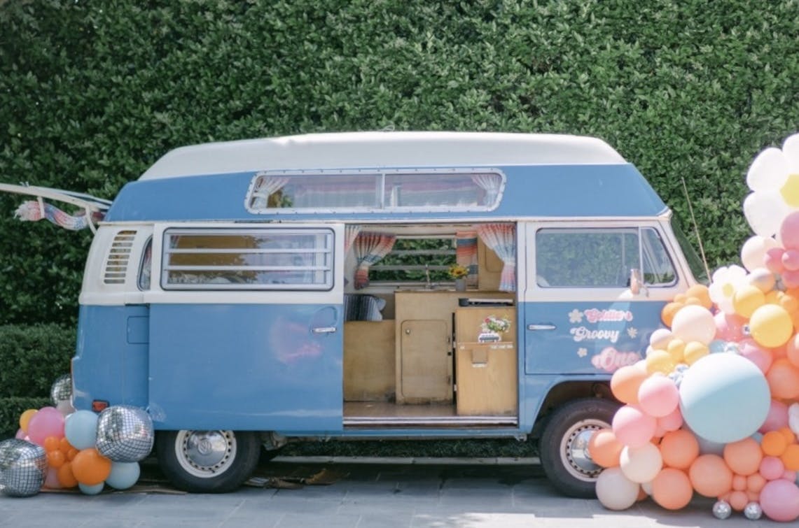 Featured photo from Cali Blue Bus