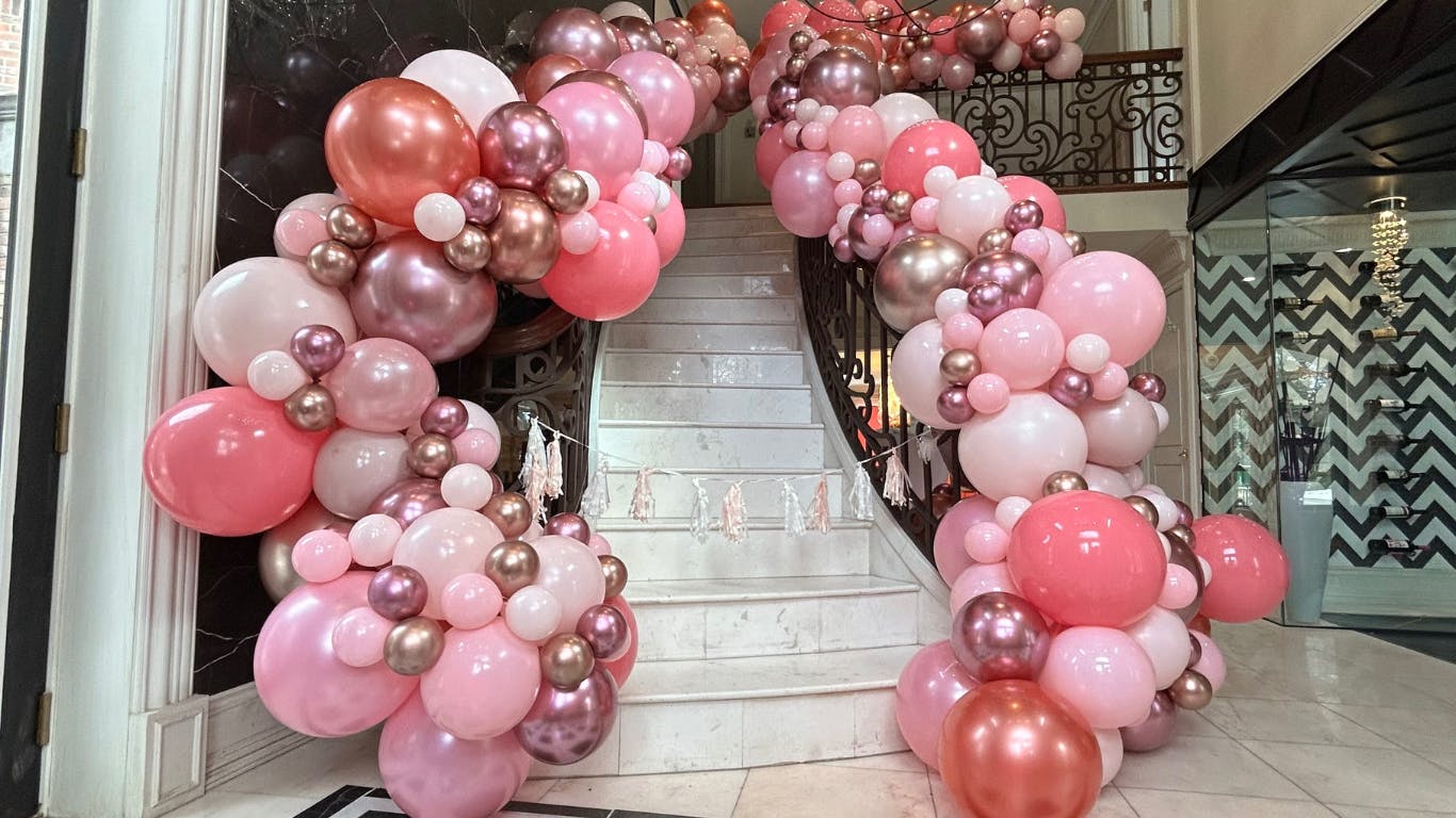 Featured photo from Top Notch Balloon Creations