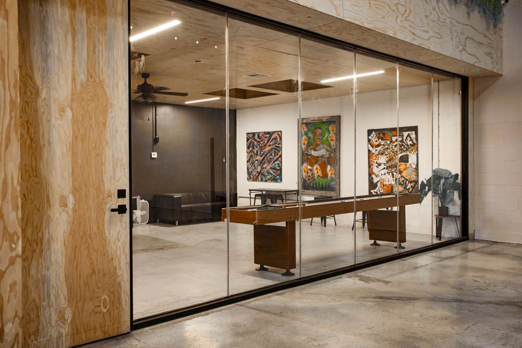 Featured photo from 9ThirtyLA