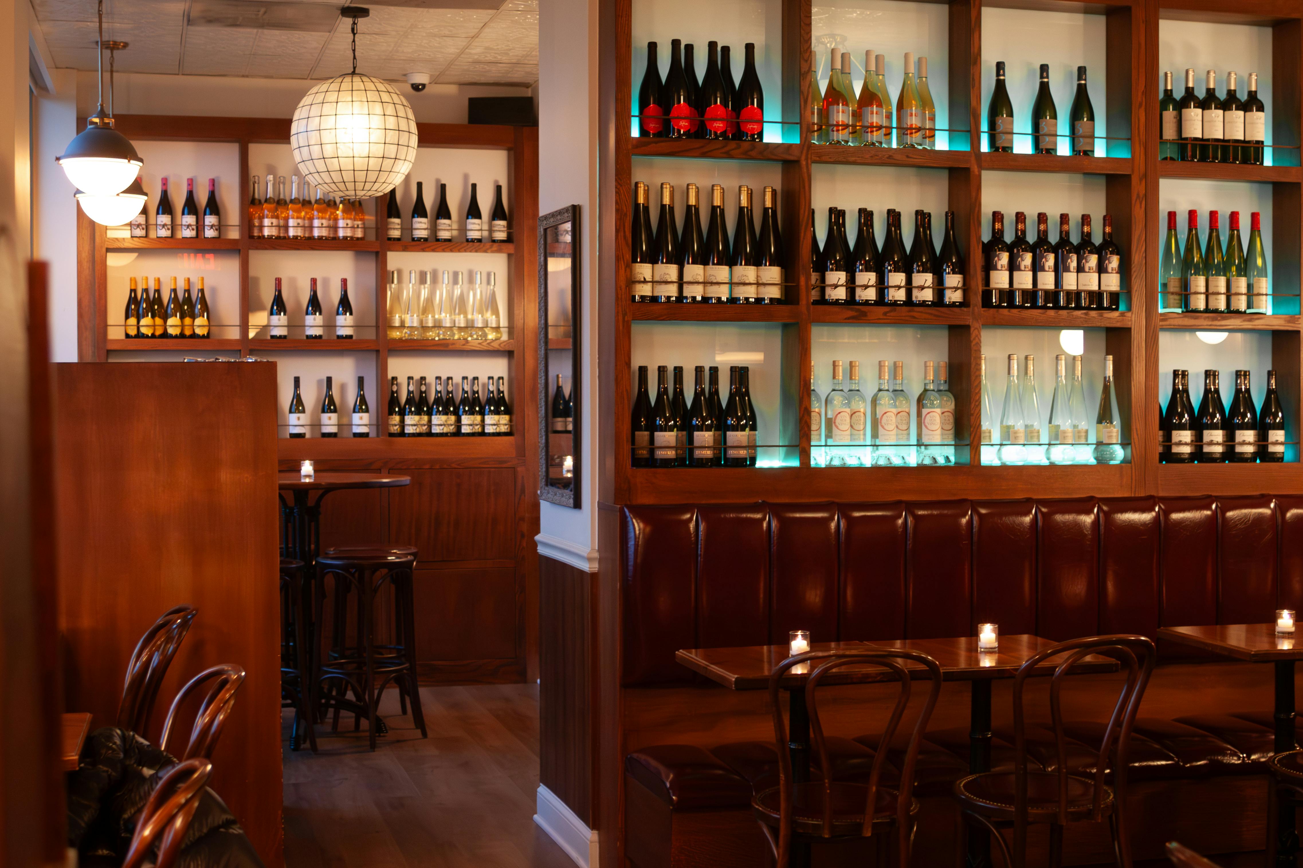 Featured photo from Vin Sur Vingt Wine Bar Riverside