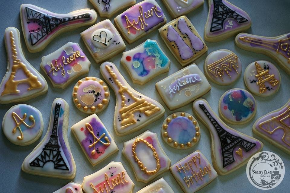 Featured photo from Snazzy Cakes