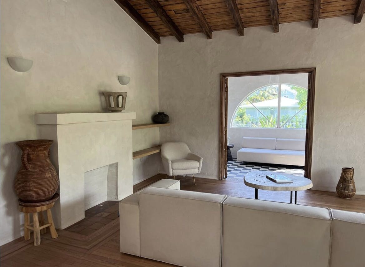 Featured photo from La Maison Leaf