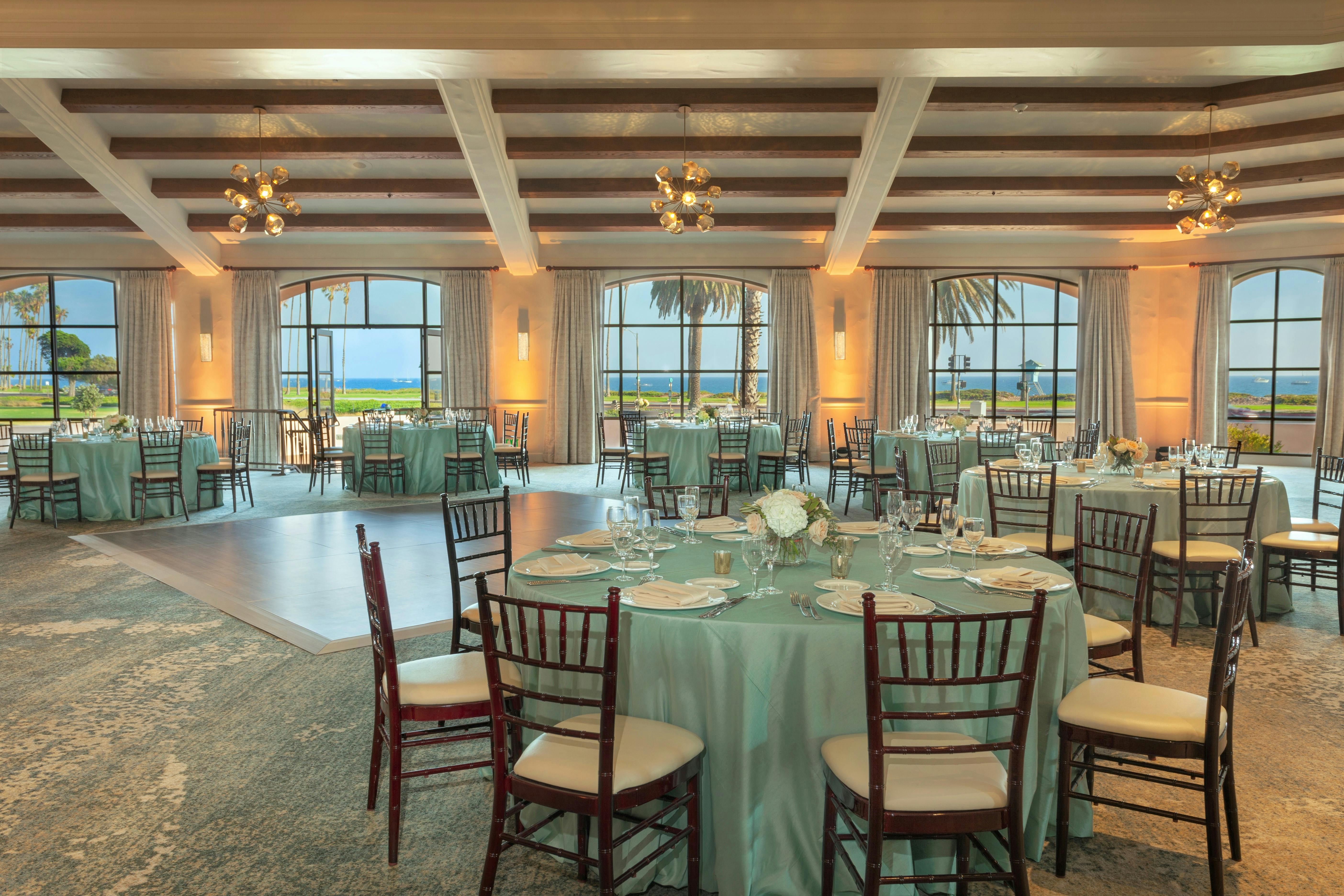 Hilton santa barbara beachfront resort wedding | Beachweddingtips.com