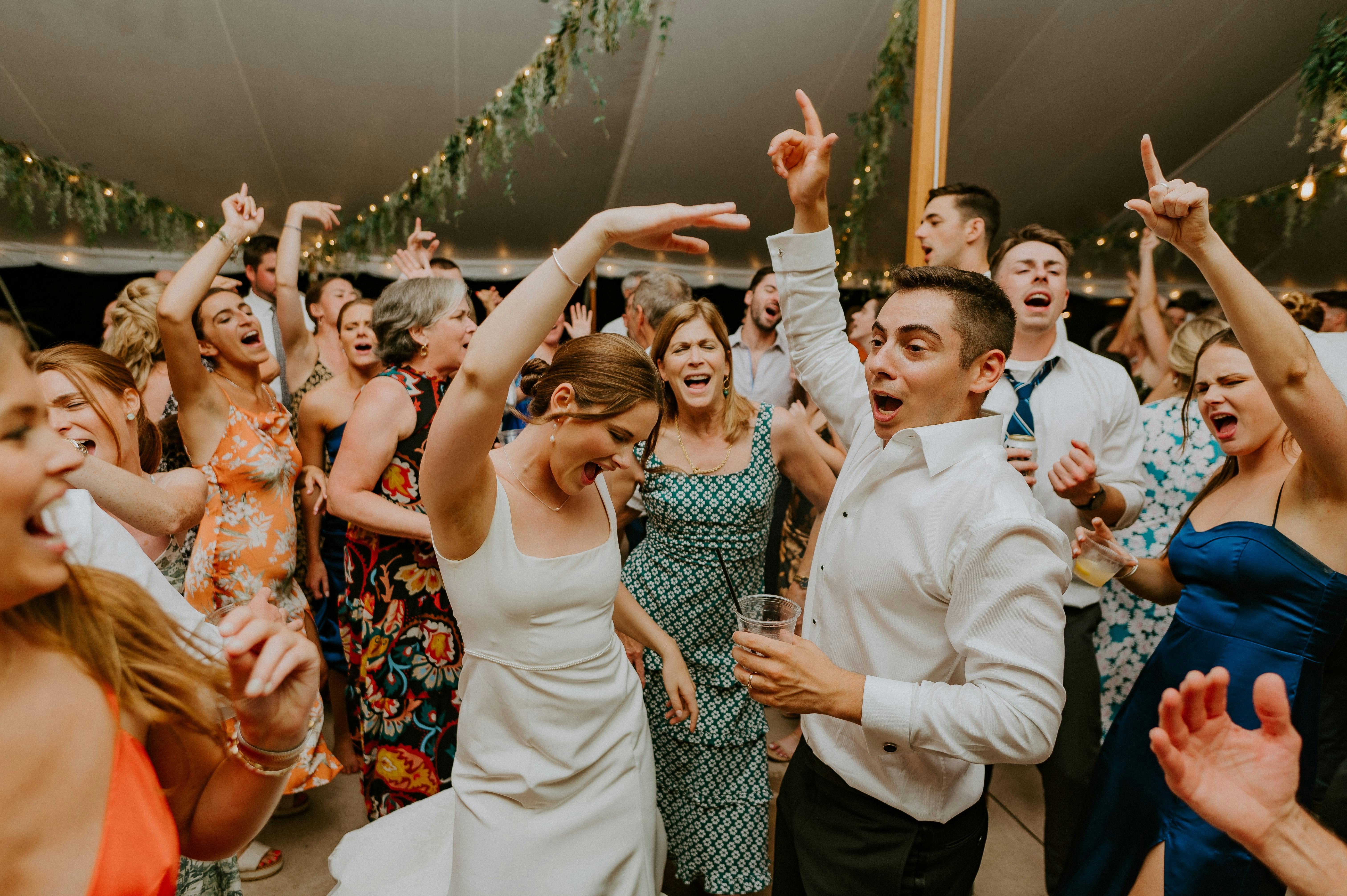 Featured photo from Lauren Leopold Events