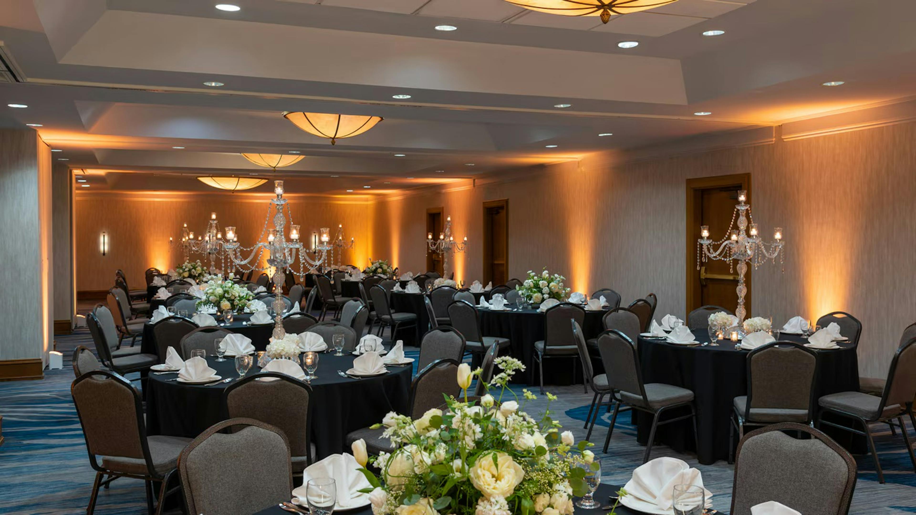 Cover photo of Courtyard by Marriott Chicago at Medical District / UIC