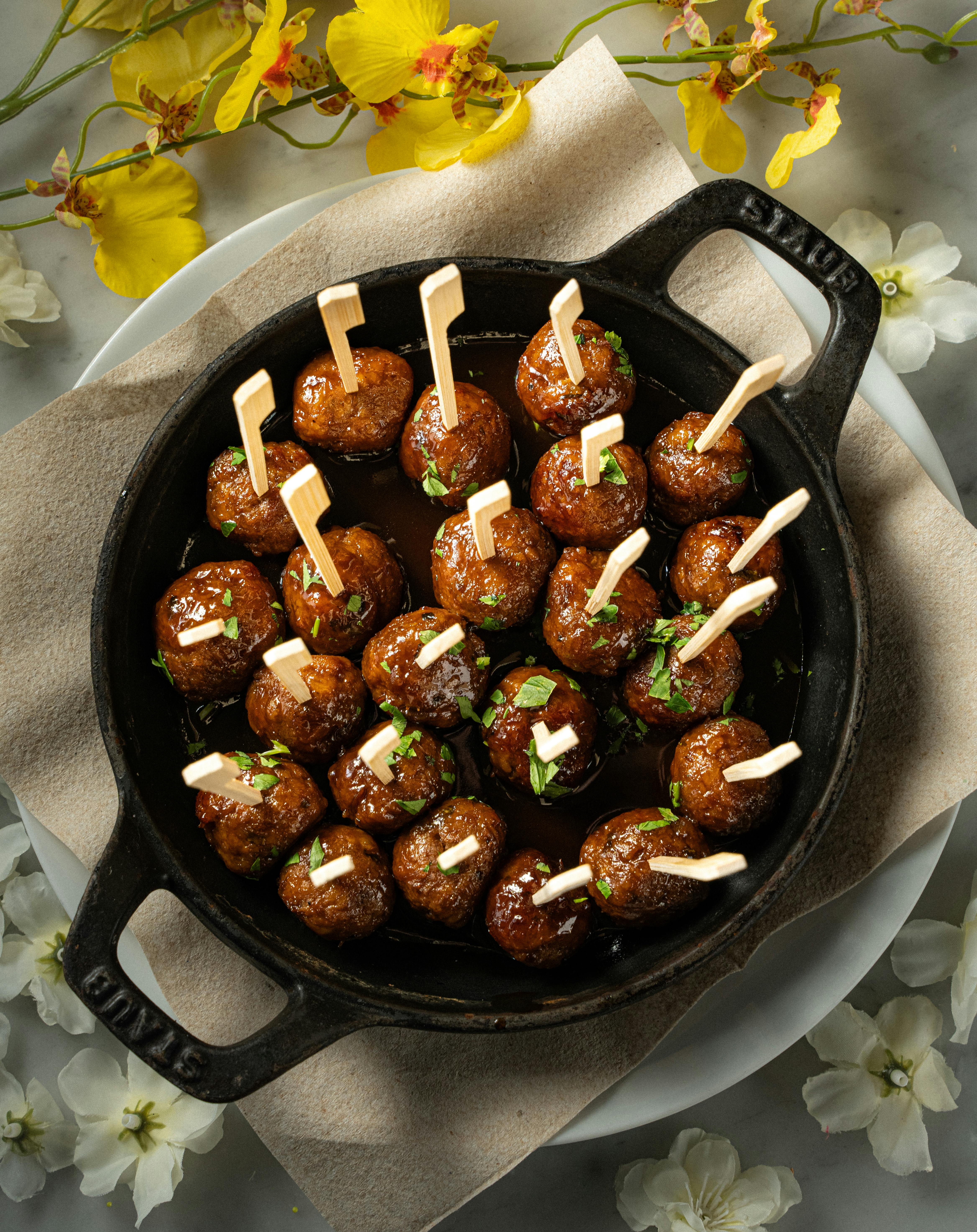 Featured photo from Bar Enza