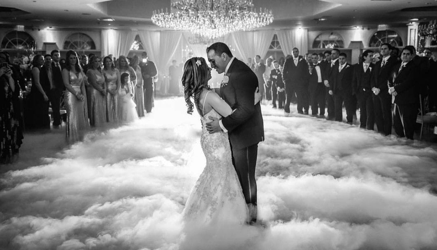 Featured photo from JDE Events (Jimmy Dee Entertainment)